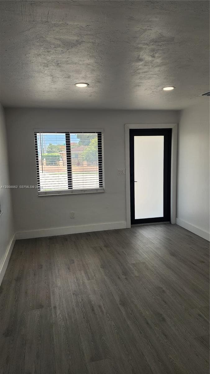 8701 SW 36th St, Miami FL 33165 — 3
