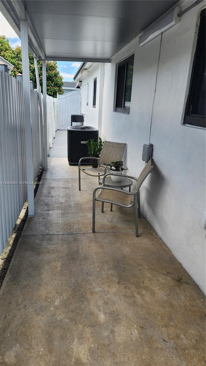 8701 SW 36th St, Miami FL 33165 — 28