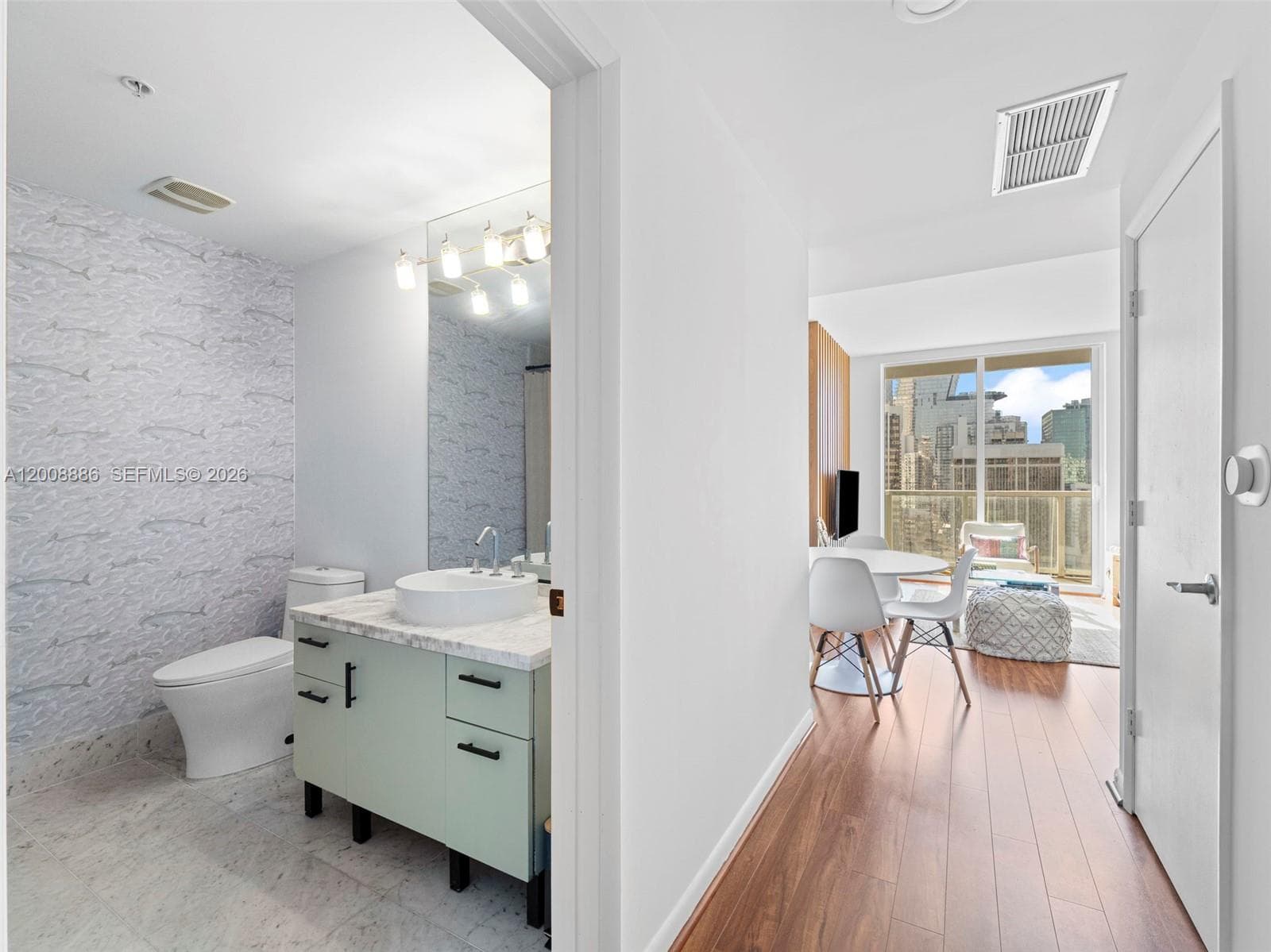 244 Biscayne Blvd # 3105, Miami FL 33132 — 9