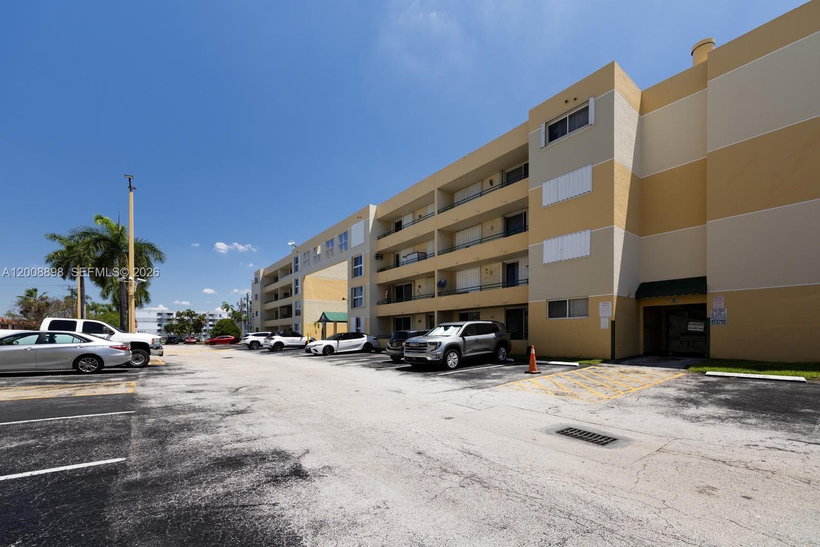 8320 NW 8th St # 213, Miami FL 33126 — 16