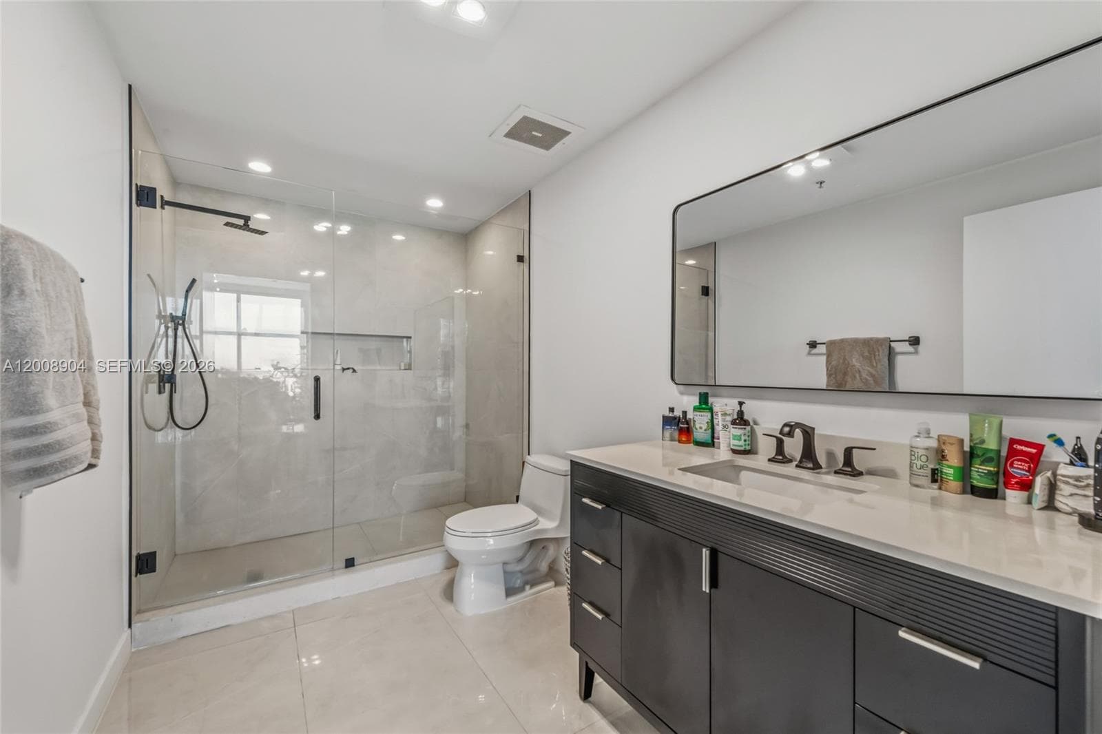 3301 NE 1st Ave # H2011, Miami FL 33137 — 17