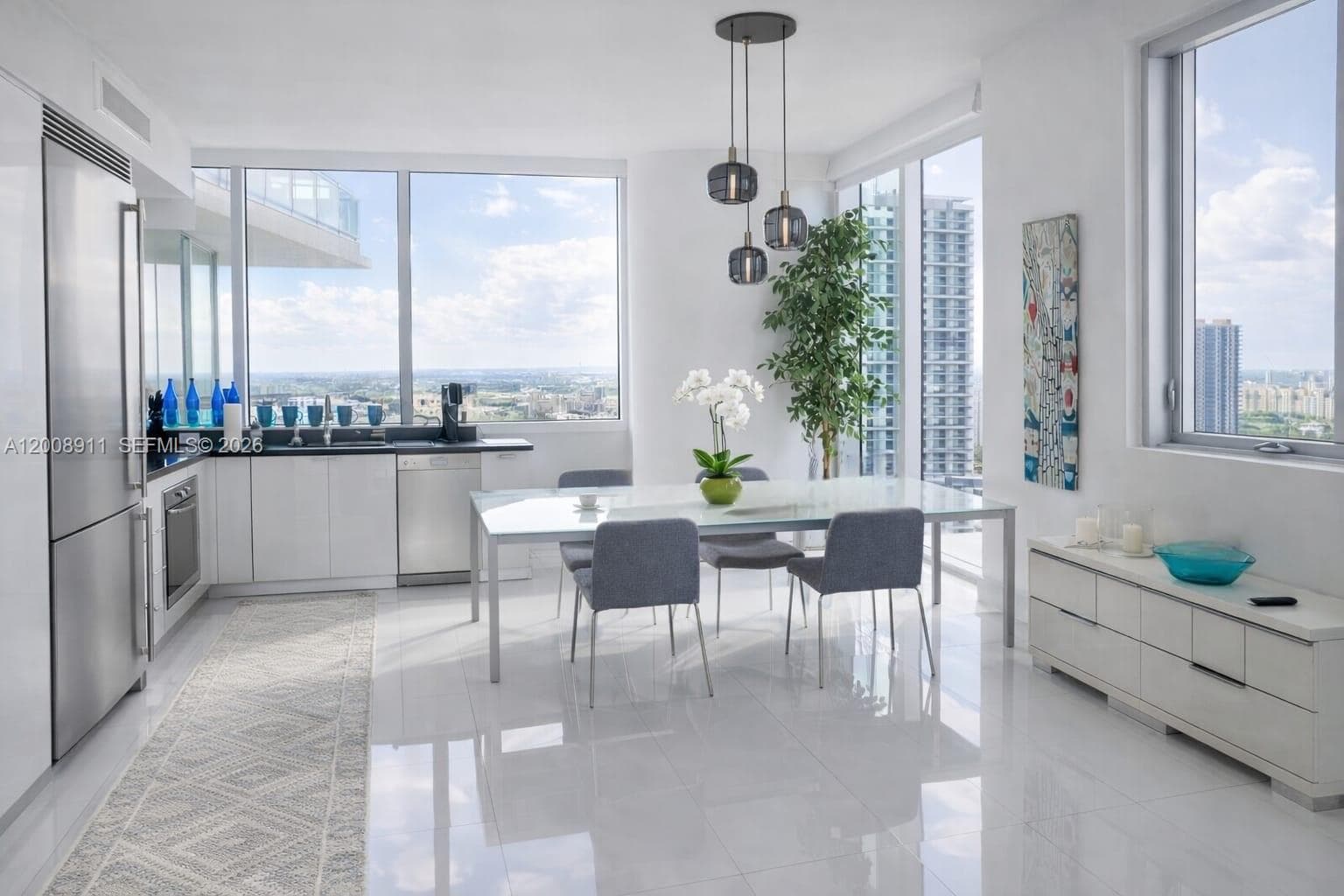 92 SW 3rd St # 2510, Miami FL 33130 — 3