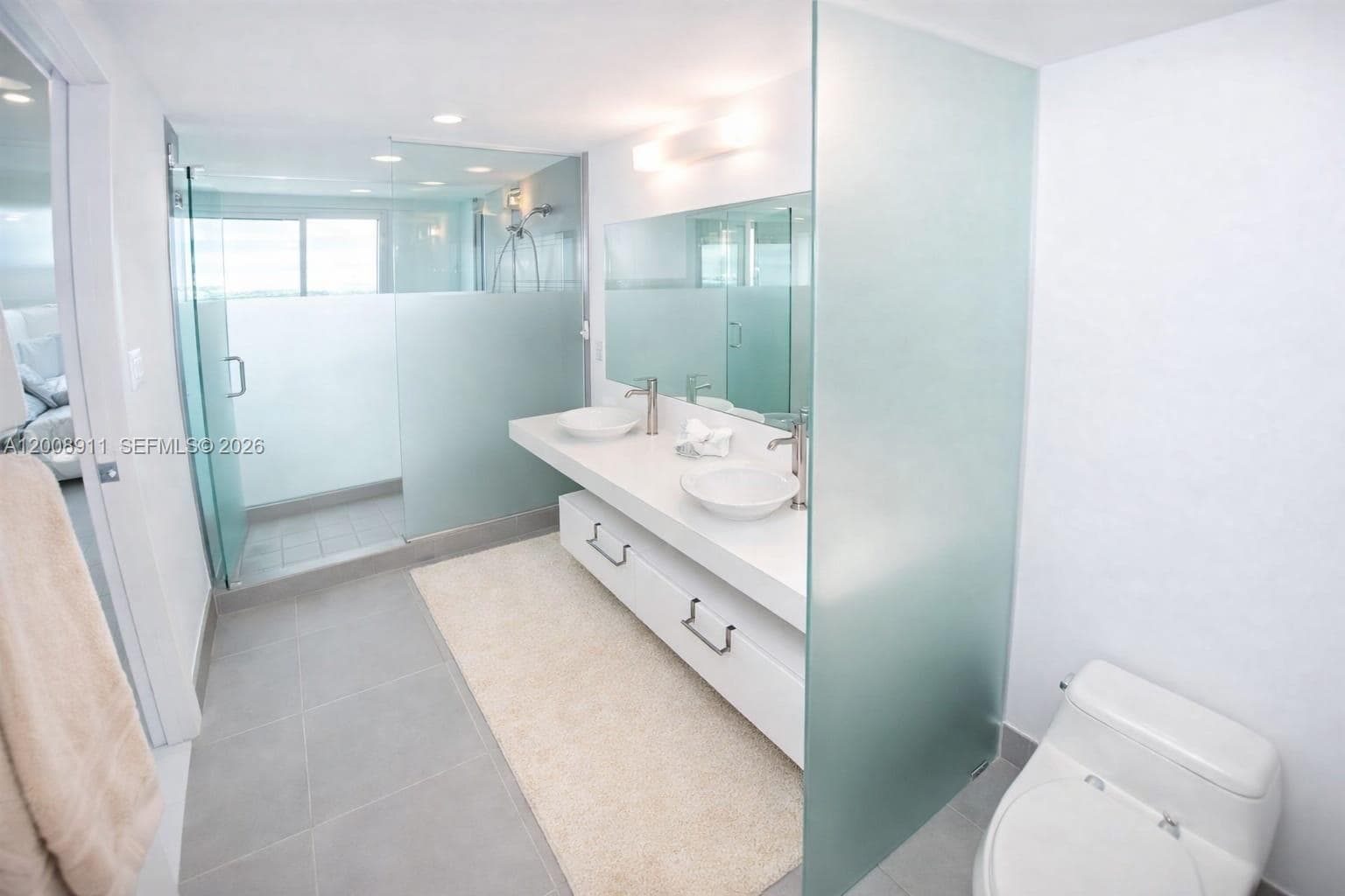 92 SW 3rd St # 2510, Miami FL 33130 — 9