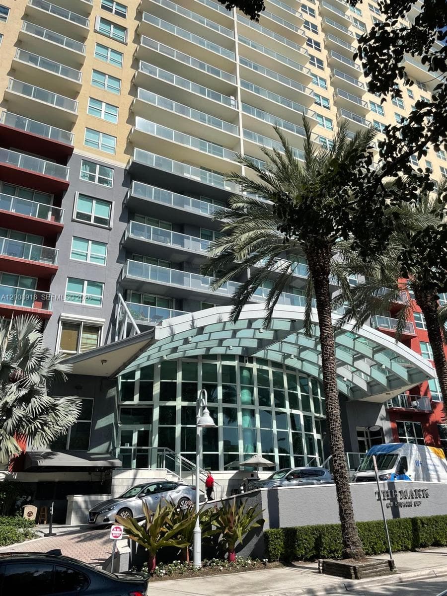 1155 S Brickell Bay Dr # 805, Miami FL 33131 — 35