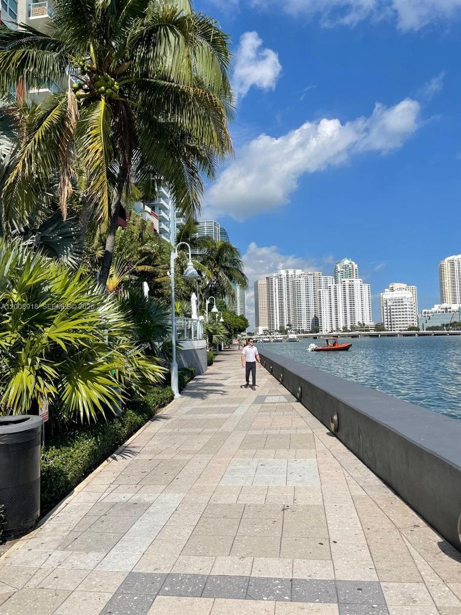 1155 S Brickell Bay Dr # 805, Miami FL 33131 — 31