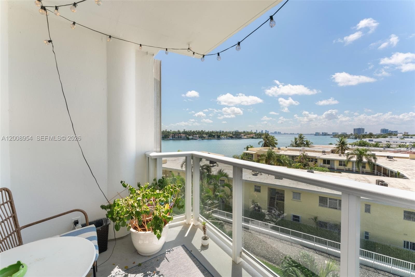 900 Bay Dr # 421, Miami Beach FL 33141 — 17