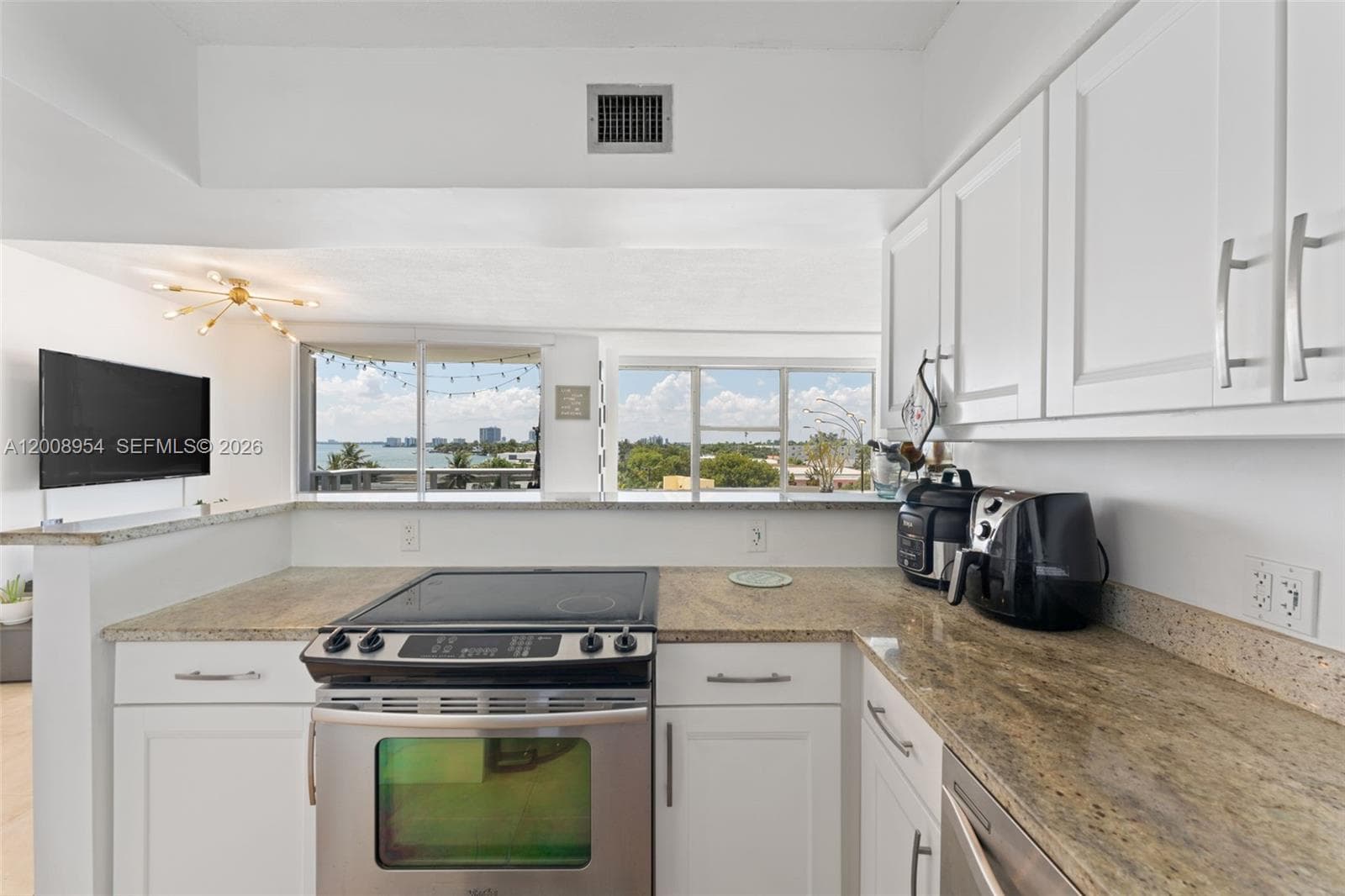 900 Bay Dr # 421, Miami Beach FL 33141 — 3