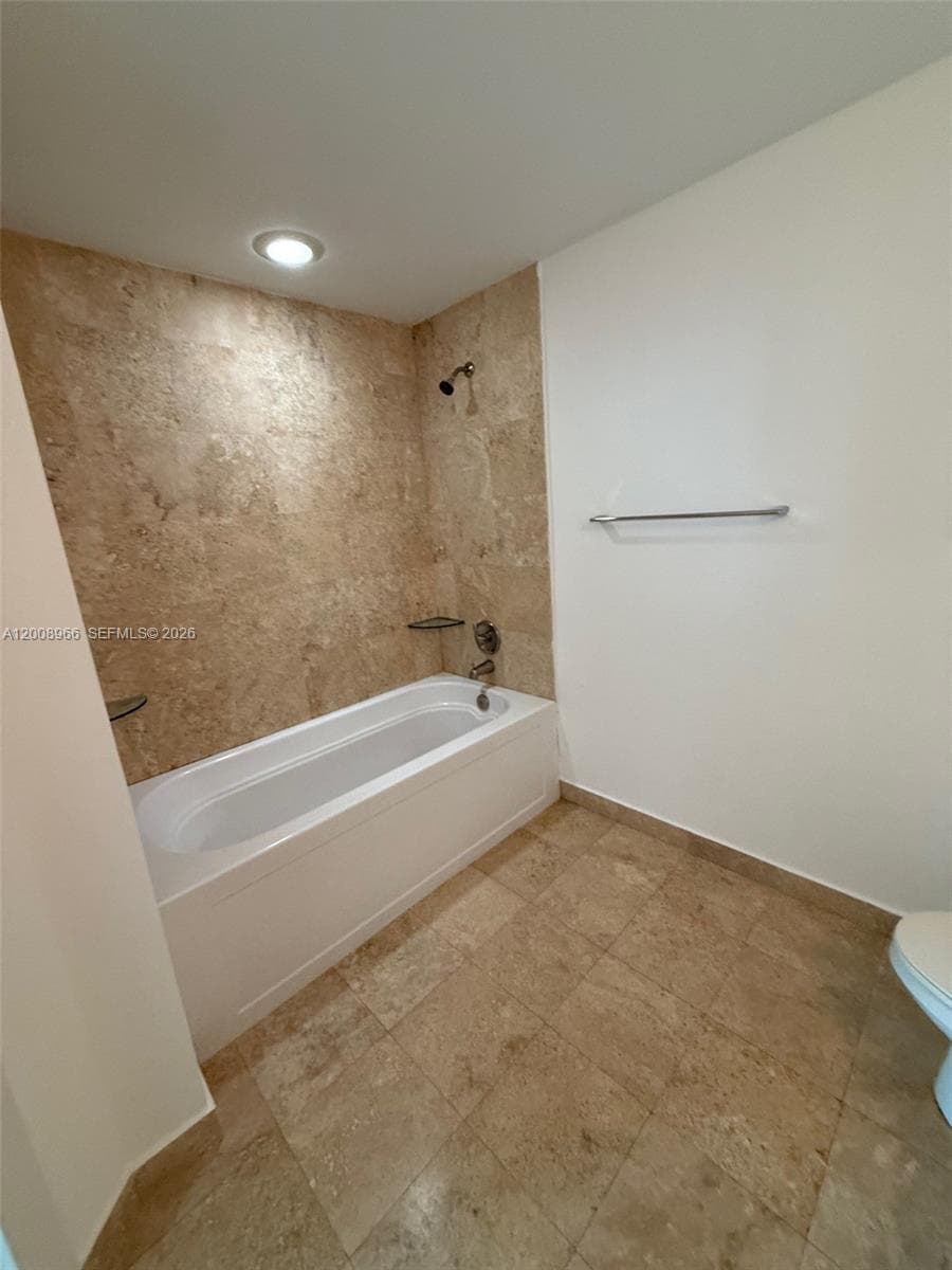 350 S Miami Ave # 2603, Miami FL 33130 — 5