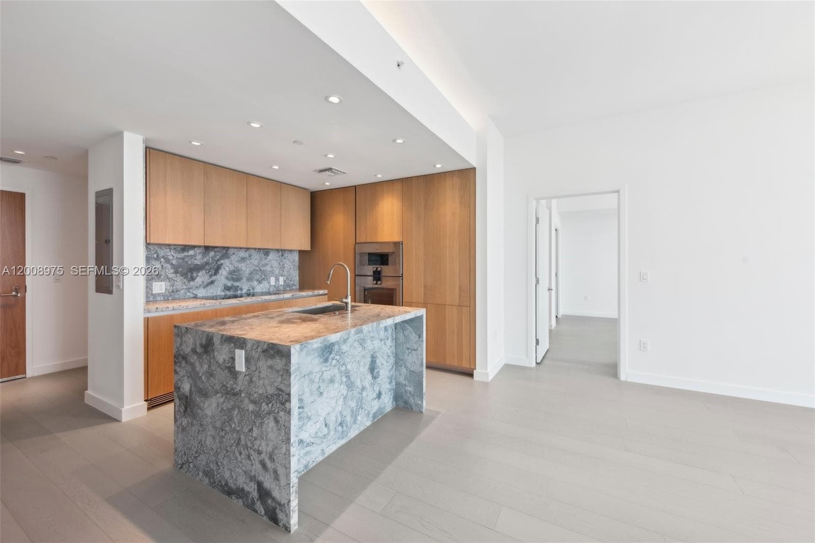 500 Alton Rd. # 3004, Miami Beach FL 33139 — 9