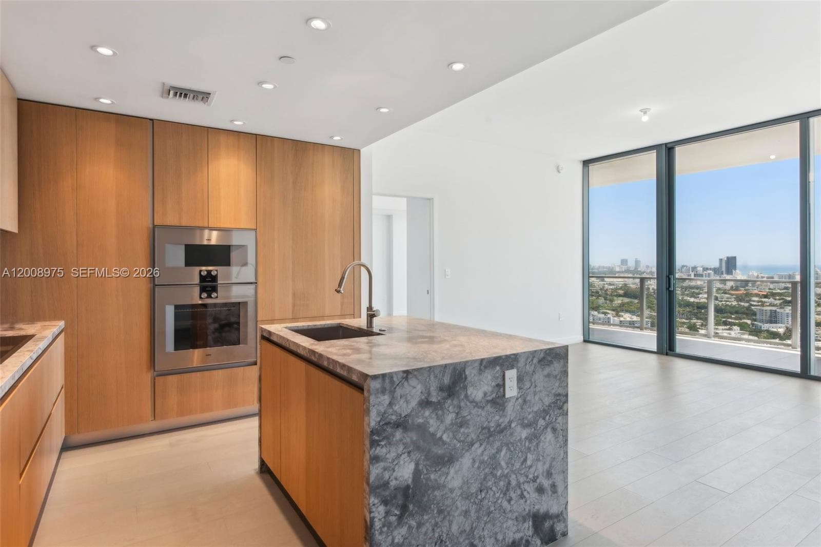 500 Alton Rd. # 3004, Miami Beach FL 33139 — 10