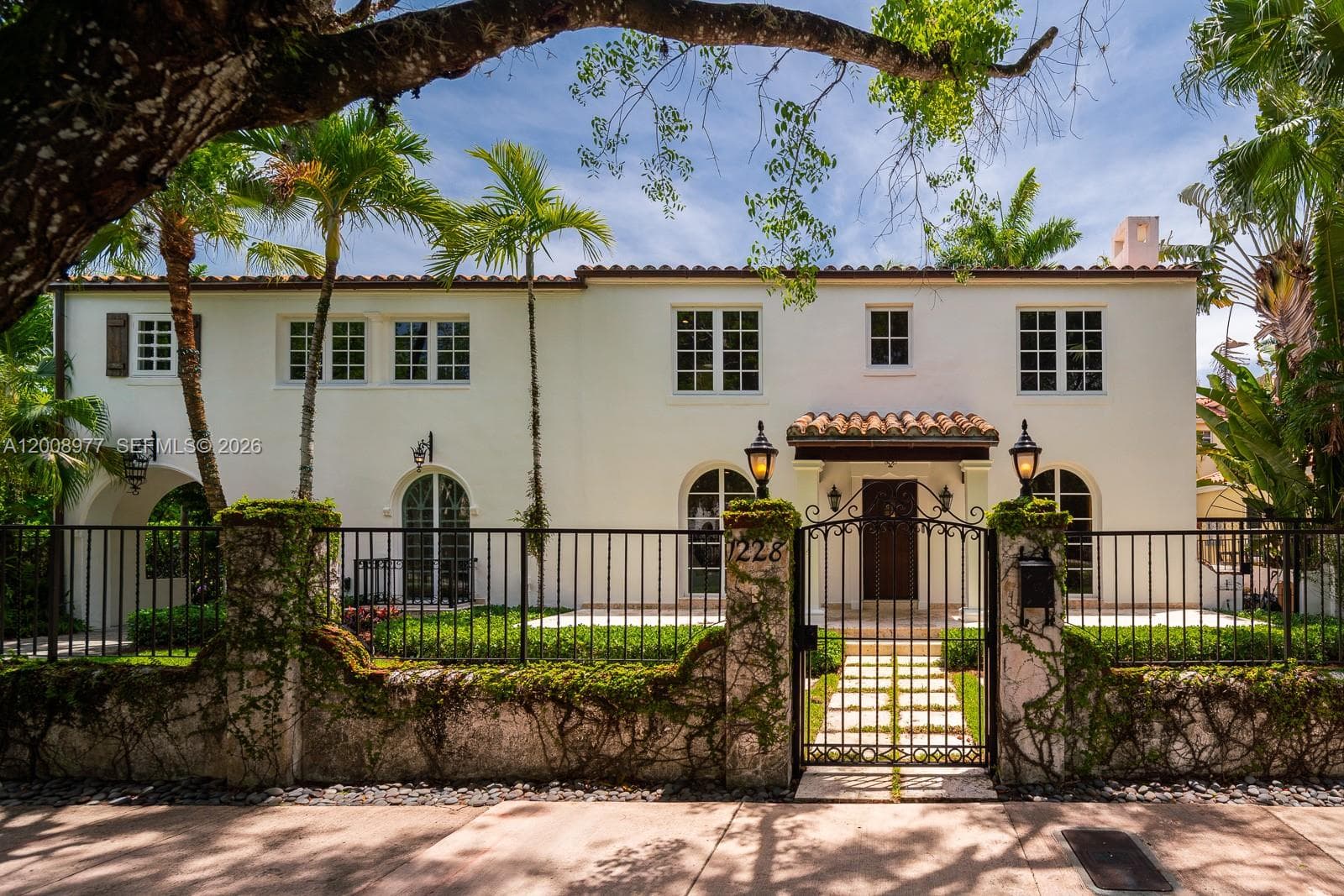 1228 Alhambra Cir, Coral Gables FL 33134 — 3