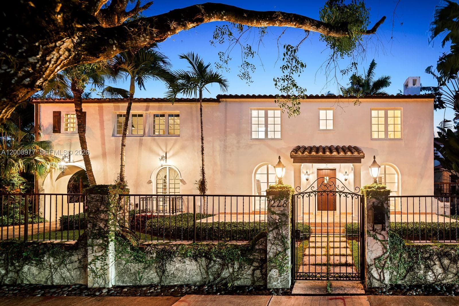 1228 Alhambra Cir, Coral Gables FL 33134 — 4