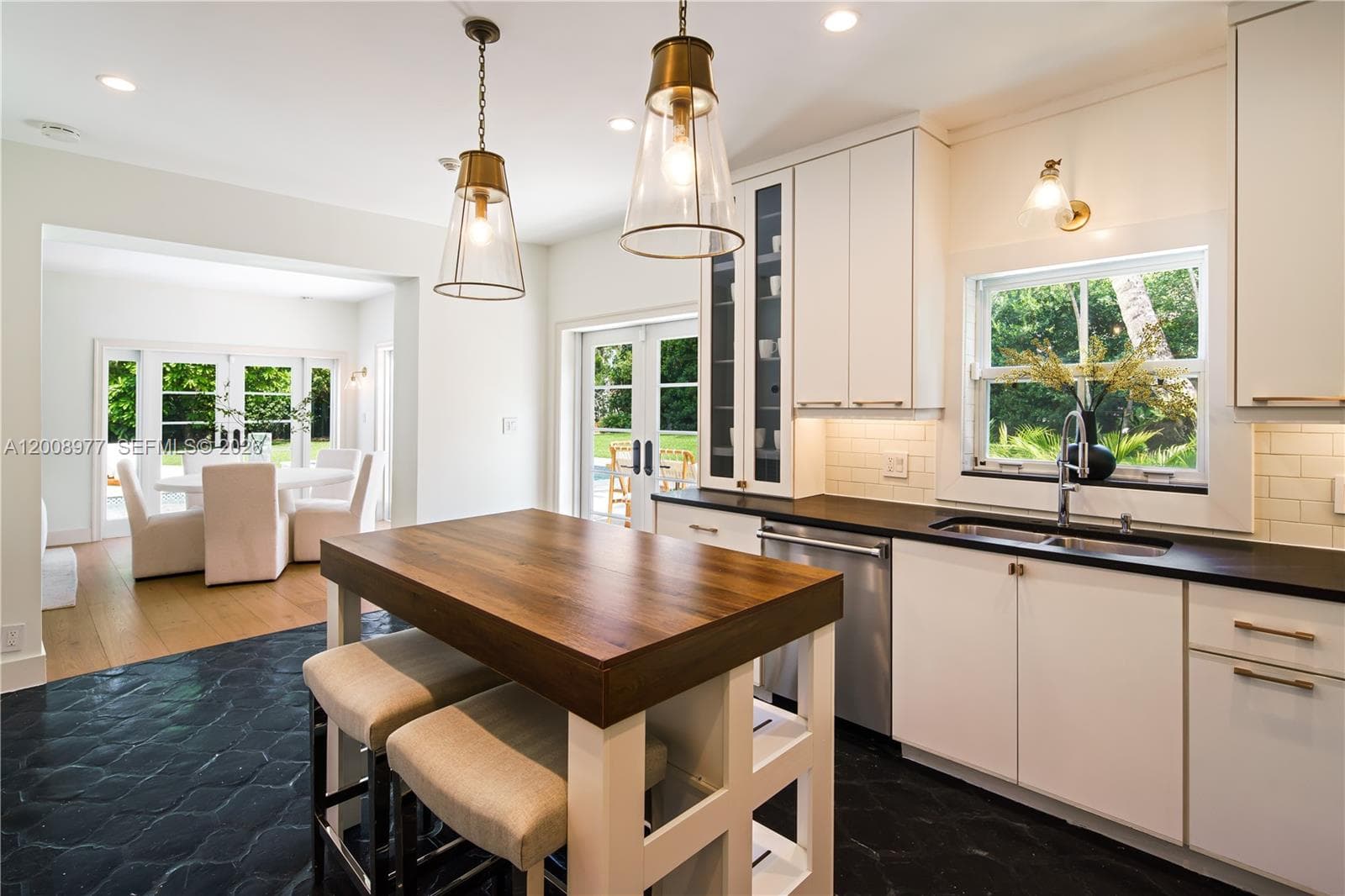 1228 Alhambra Cir, Coral Gables FL 33134 — 25