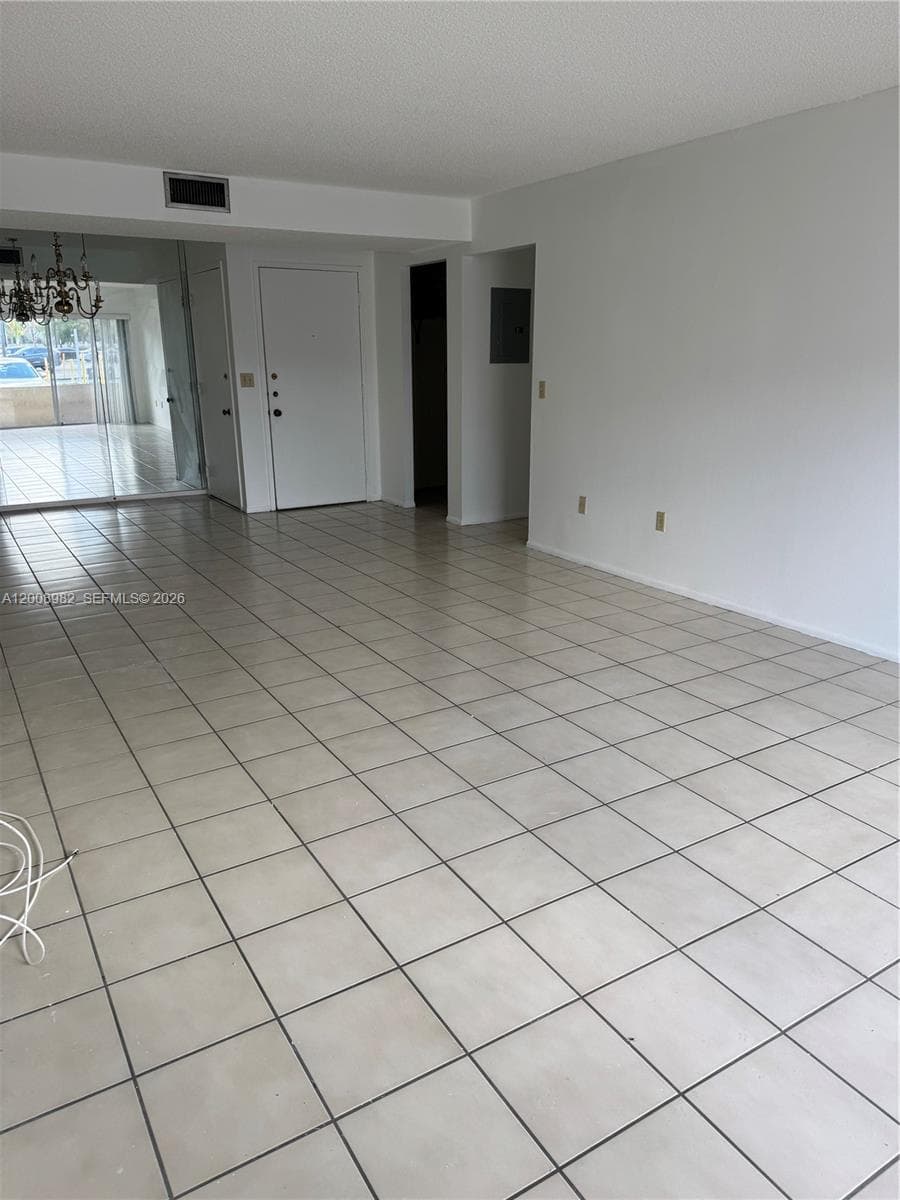 7747 SW 86th St # 105, Miami FL 33143 — 1