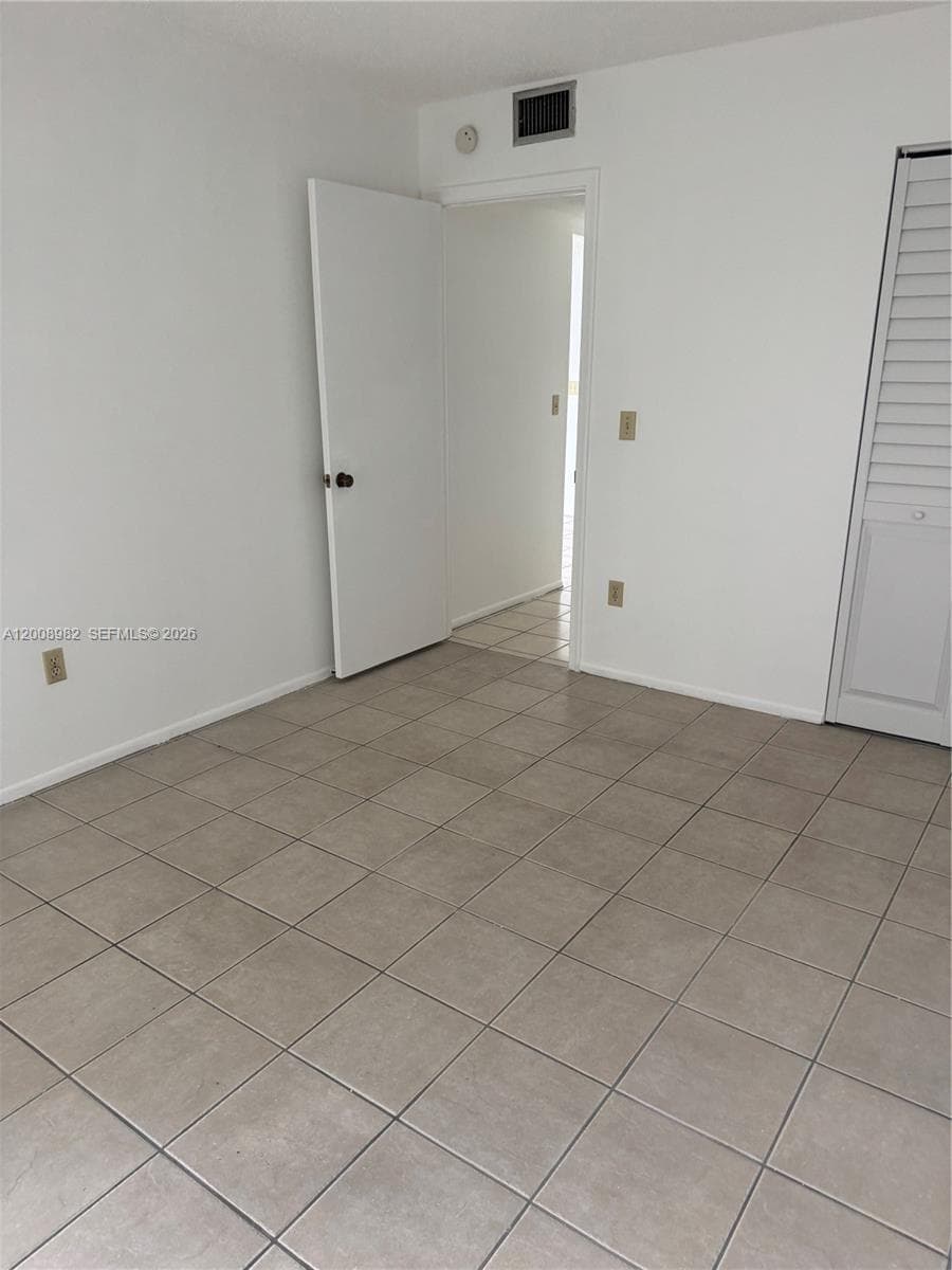 7747 SW 86th St # 105, Miami FL 33143 — 14