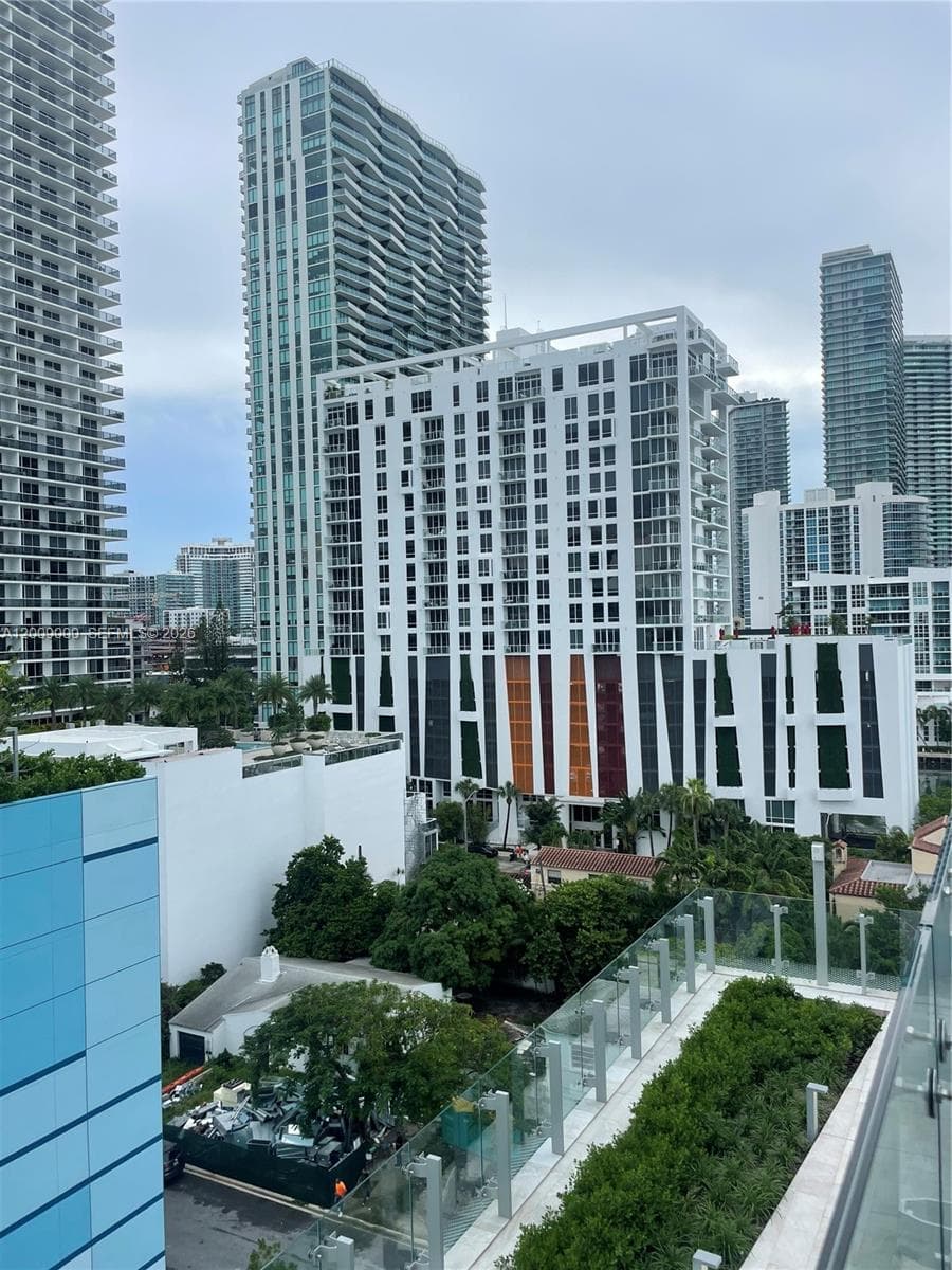 700 NE 26th Ter # 806, Miami FL 33137 — 17