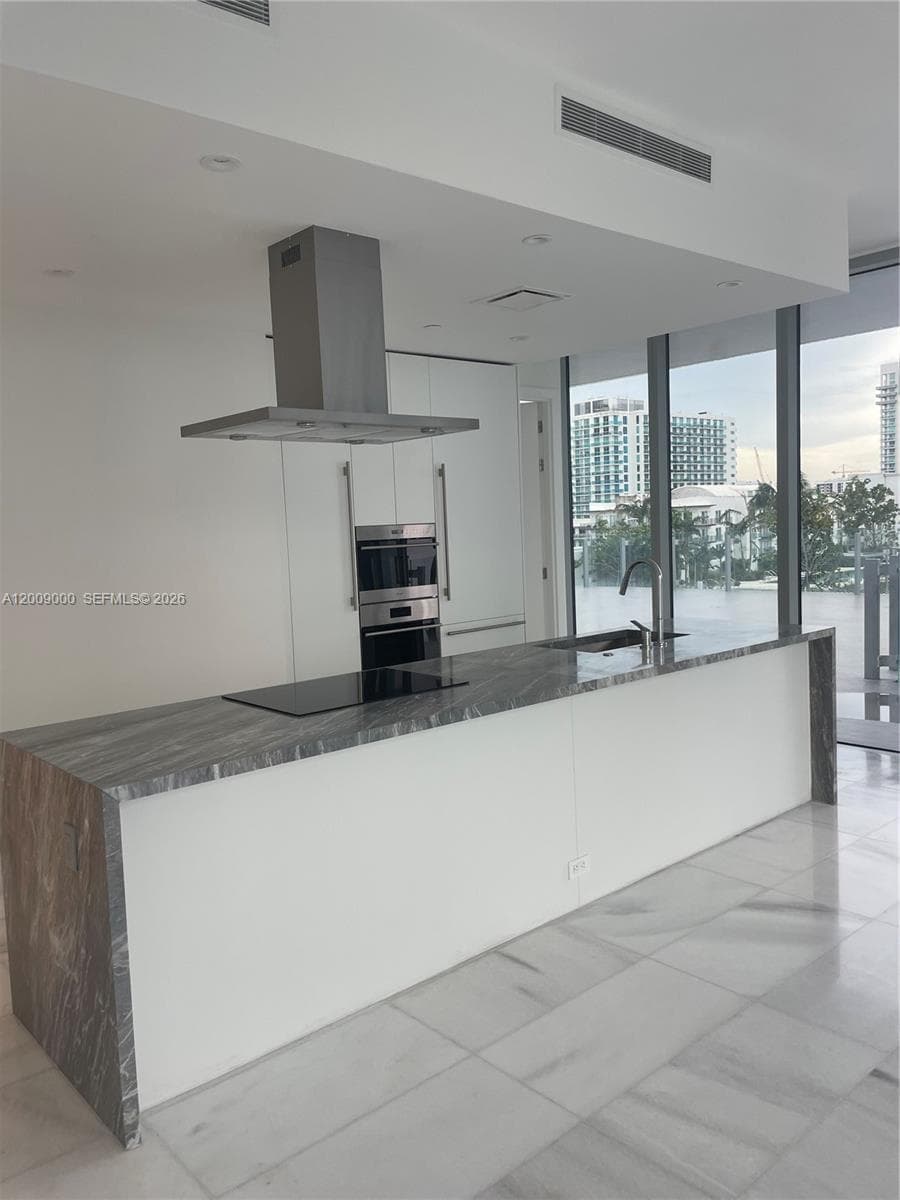 700 NE 26th Ter # 806, Miami FL 33137 — 9
