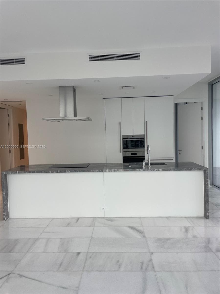 700 NE 26th Ter # 806, Miami FL 33137 — 10