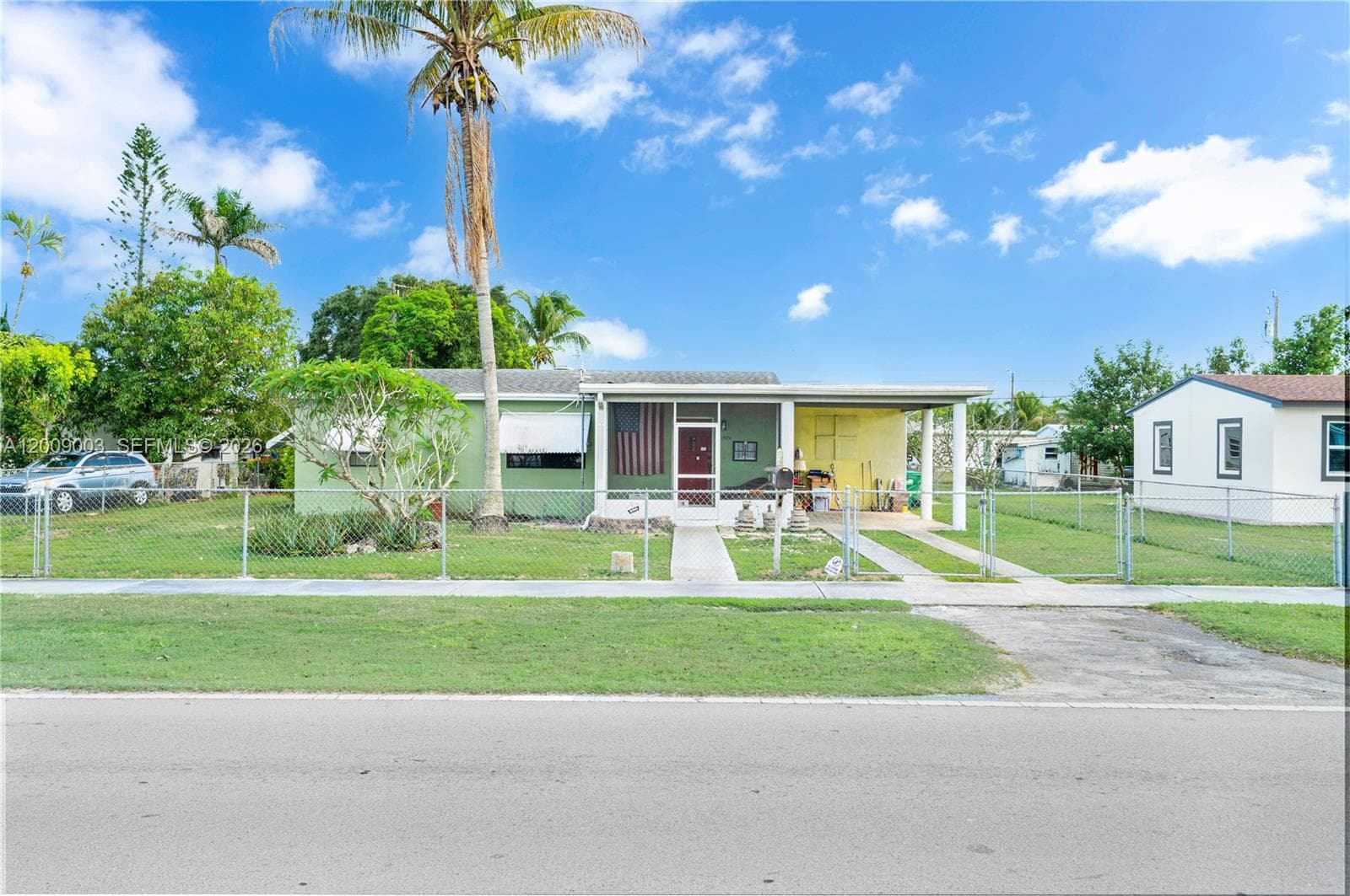 1570 NE 15th St, Homestead FL 33033 — 3