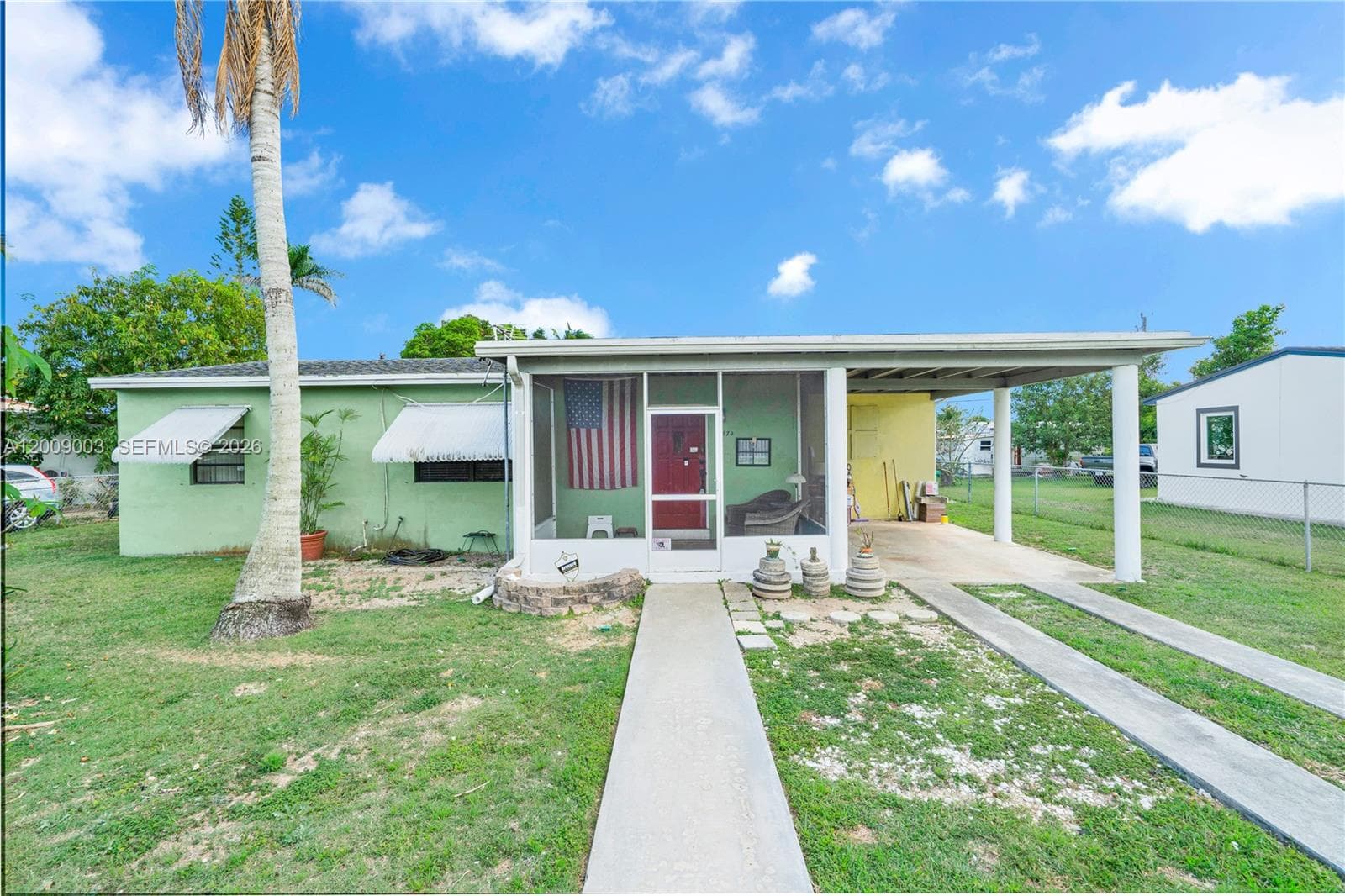 1570 NE 15th St, Homestead FL 33033 — 1