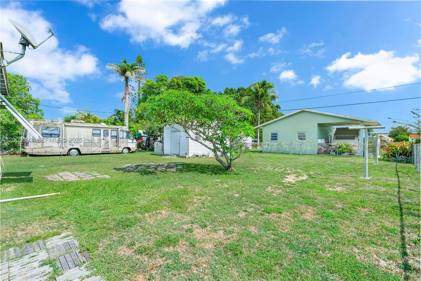 1570 NE 15th St, Homestead FL 33033 — 24