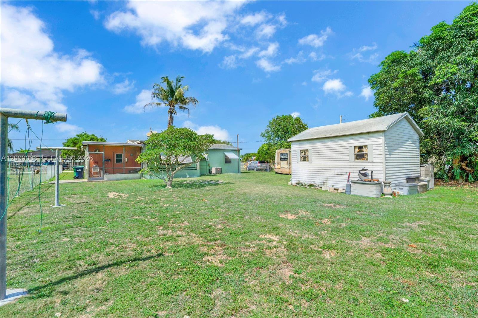1570 NE 15th St, Homestead FL 33033 — 25