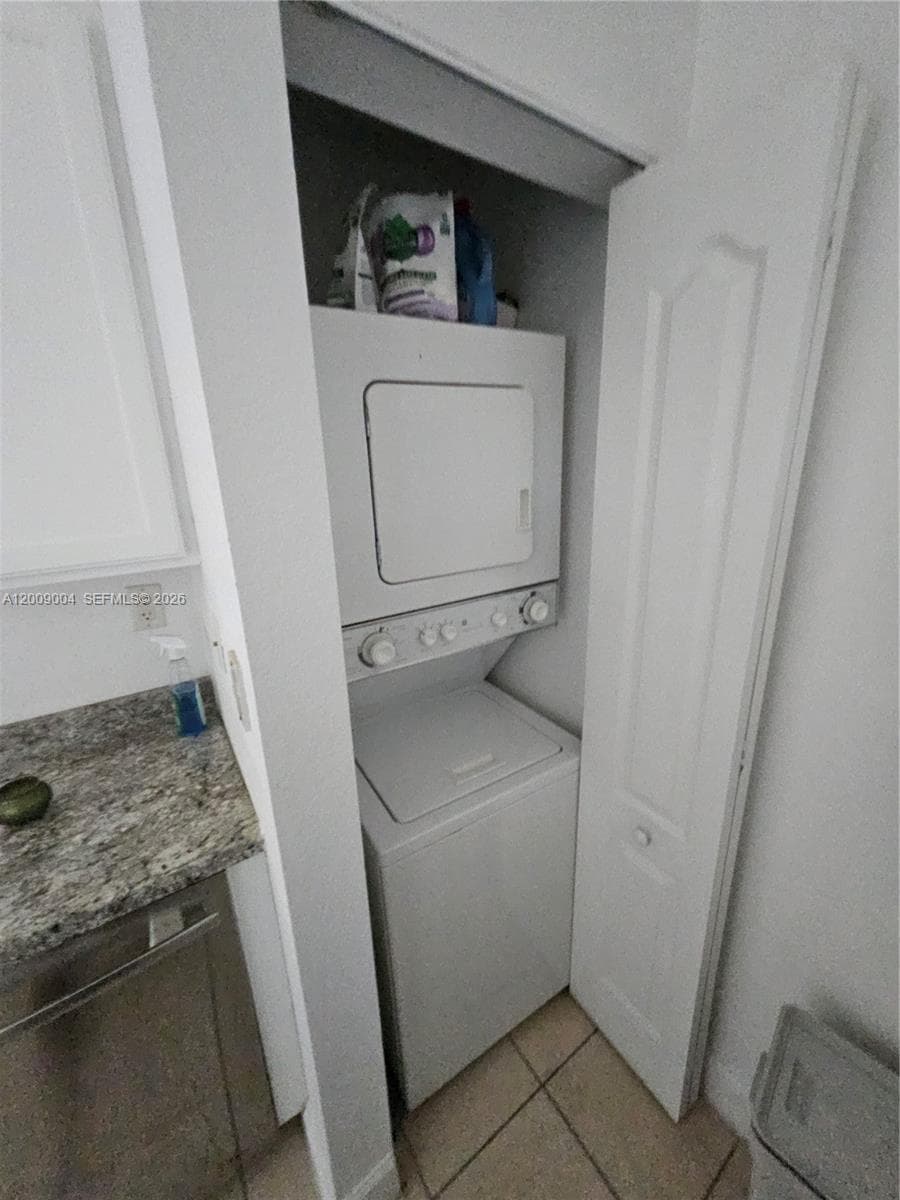 6001 SW 70th St # 655, South Miami FL 33143 — 7