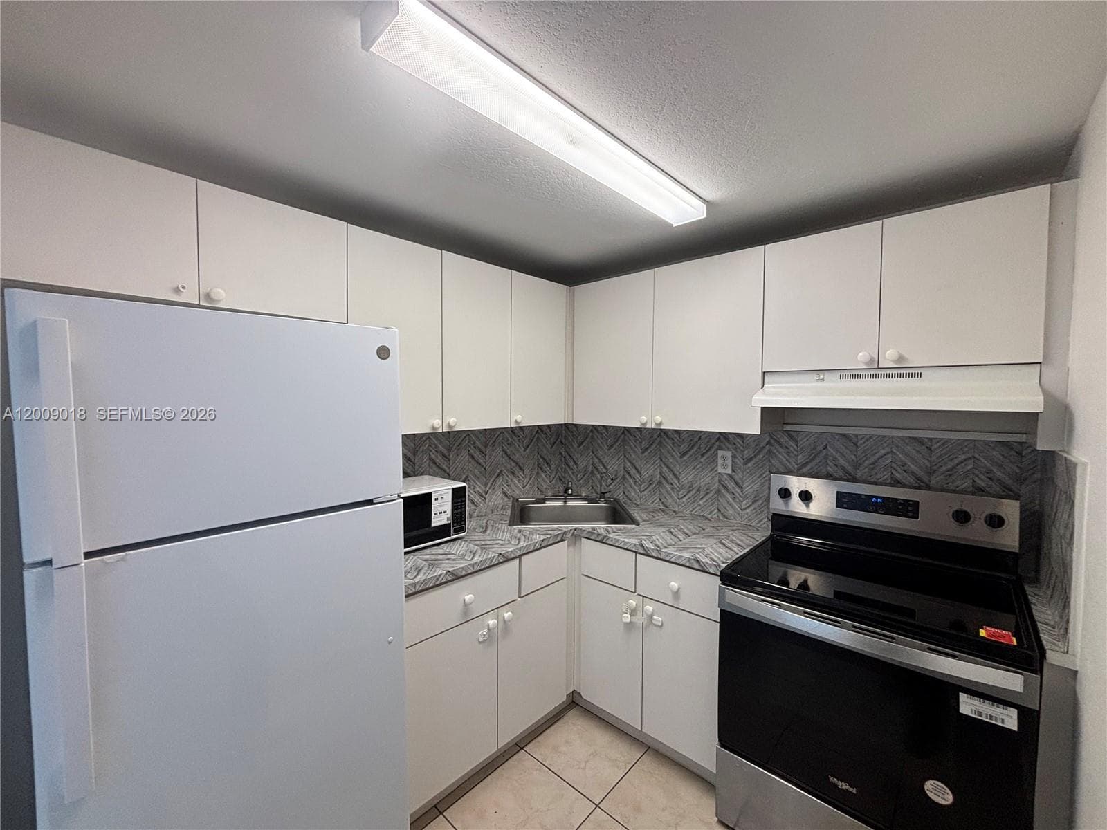666 W 81st St # 304, Hialeah FL 33014 — 17