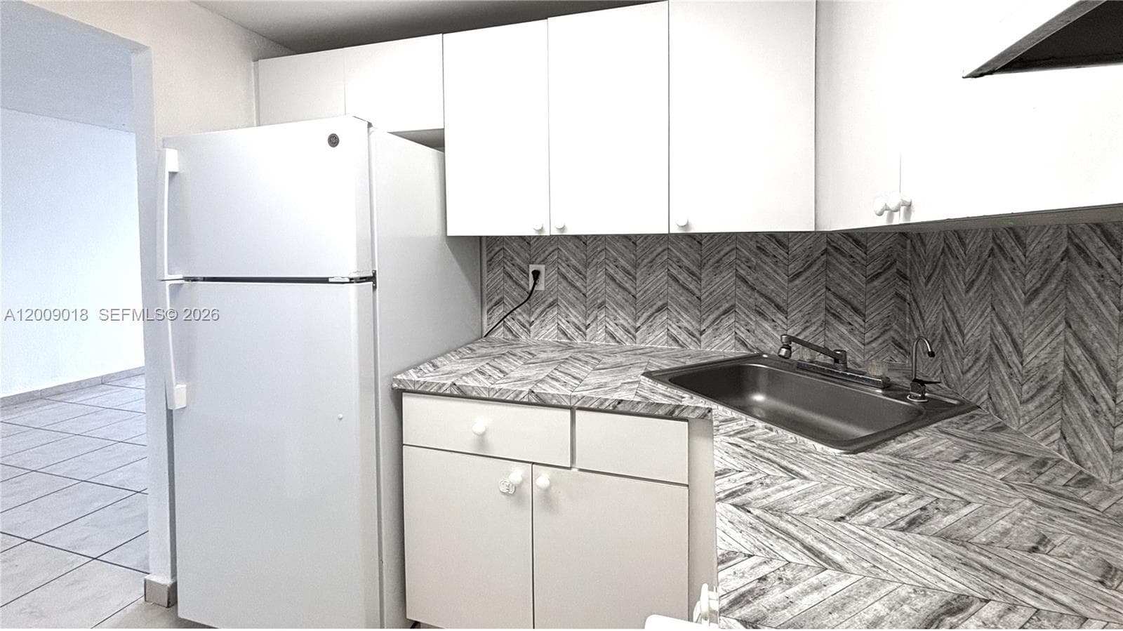 666 W 81st St # 304, Hialeah FL 33014 — 20