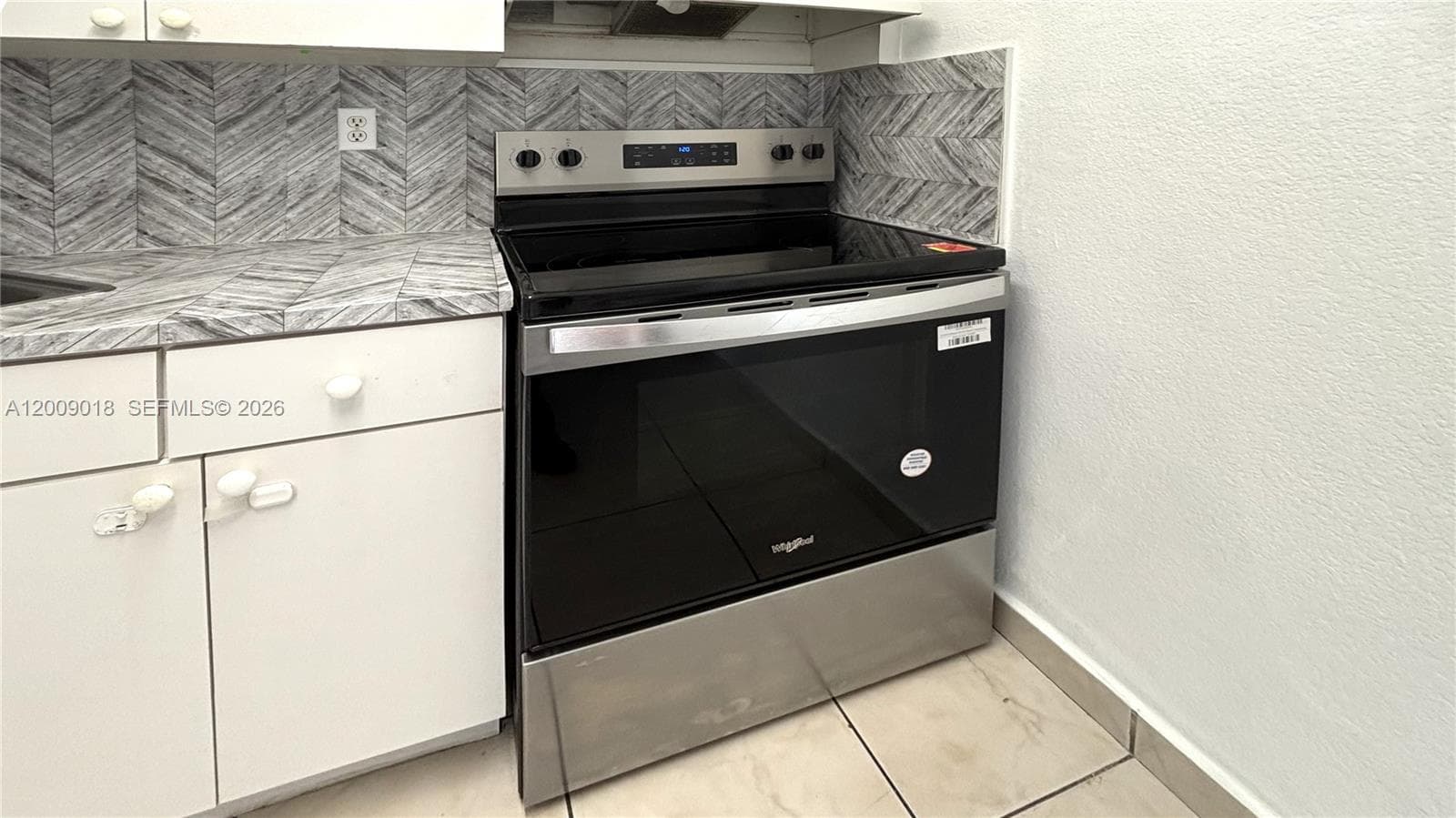 666 W 81st St # 304, Hialeah FL 33014 — 18