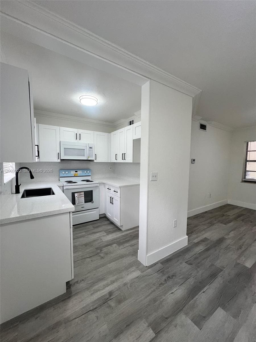 Villas De Marbella Condo, Hialeah, FL — 14