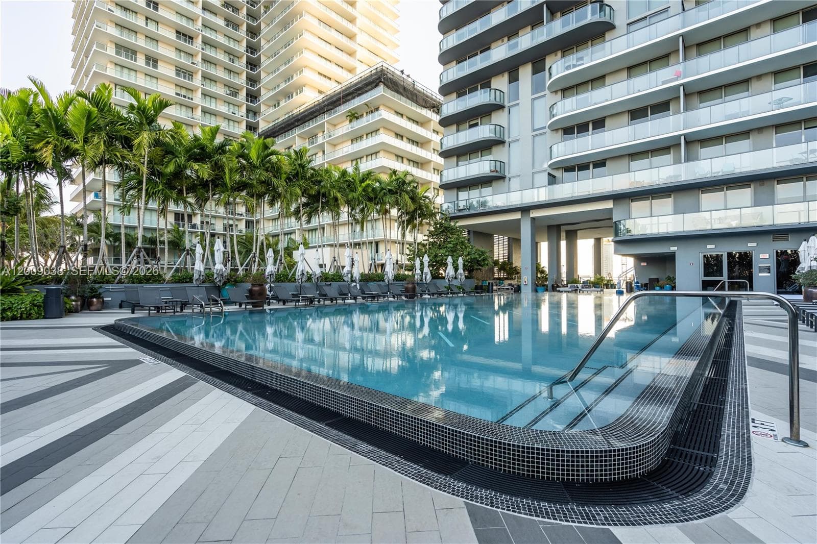 121 NE 34th St # 2810, Miami FL 33137 — 27