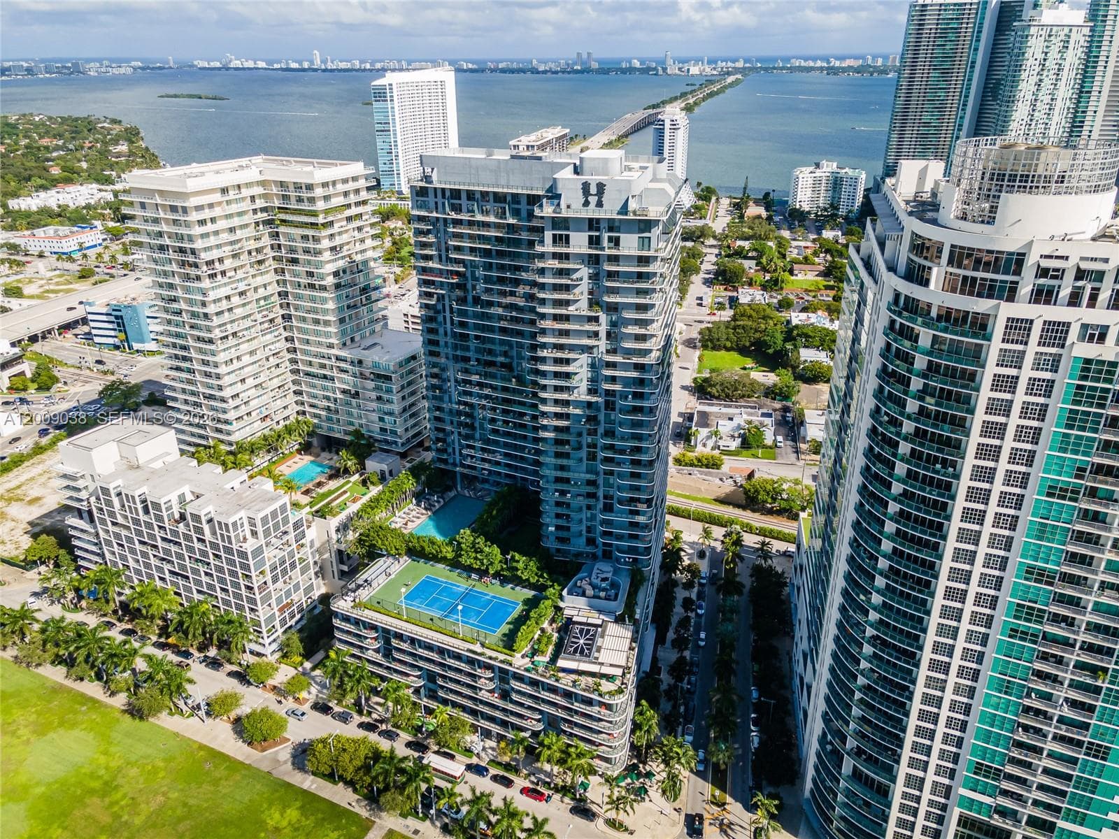 121 NE 34th St # 2810, Miami FL 33137 — 17