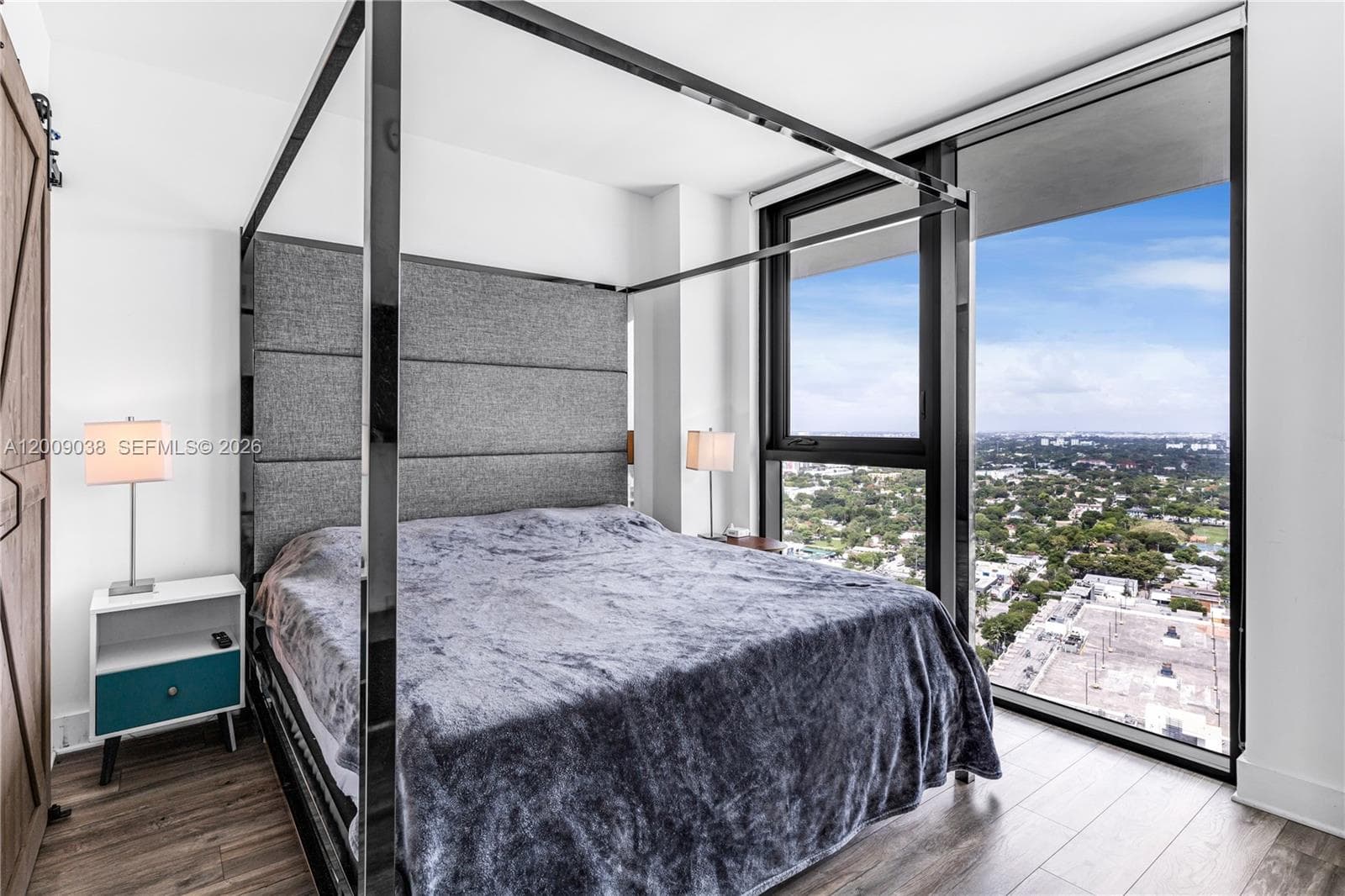 121 NE 34th St # 2810, Miami FL 33137 — 12