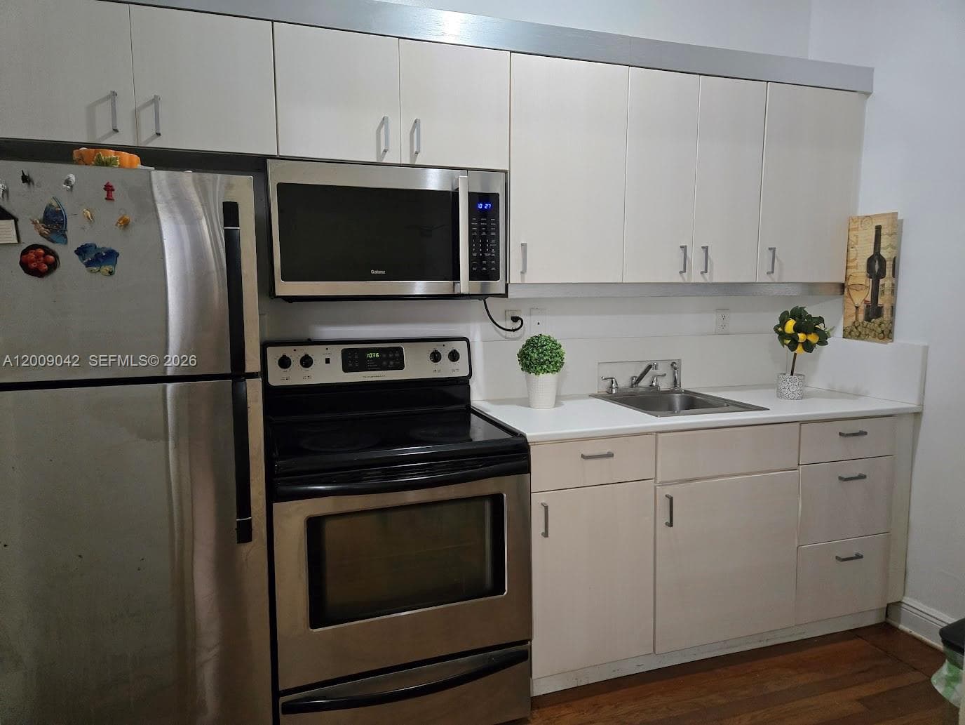 1219 Meridian Ave # 2, Miami Beach FL 33139 — 9
