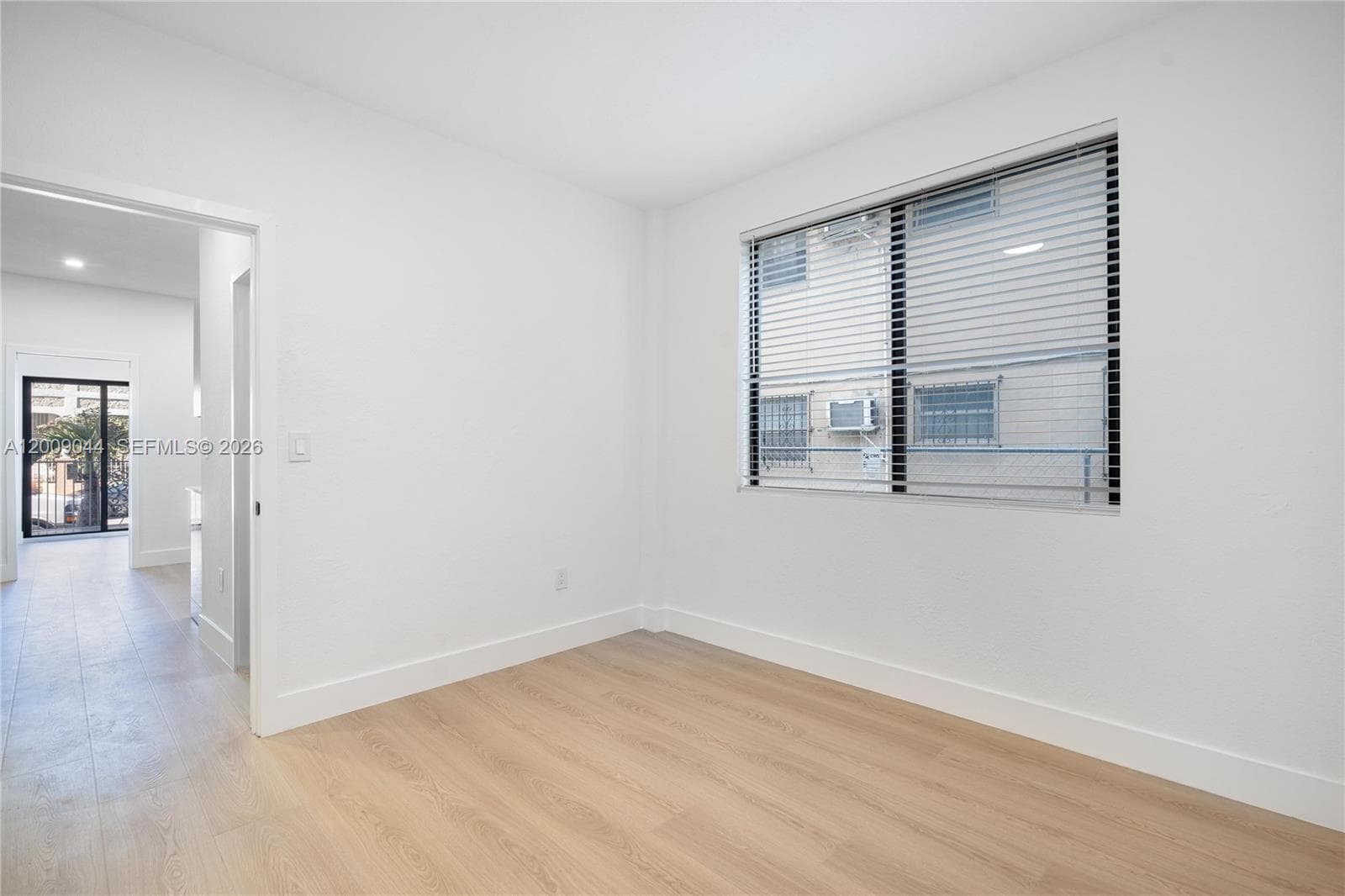 629 SW 10th Ave # 6, Miami FL 33130 — 33