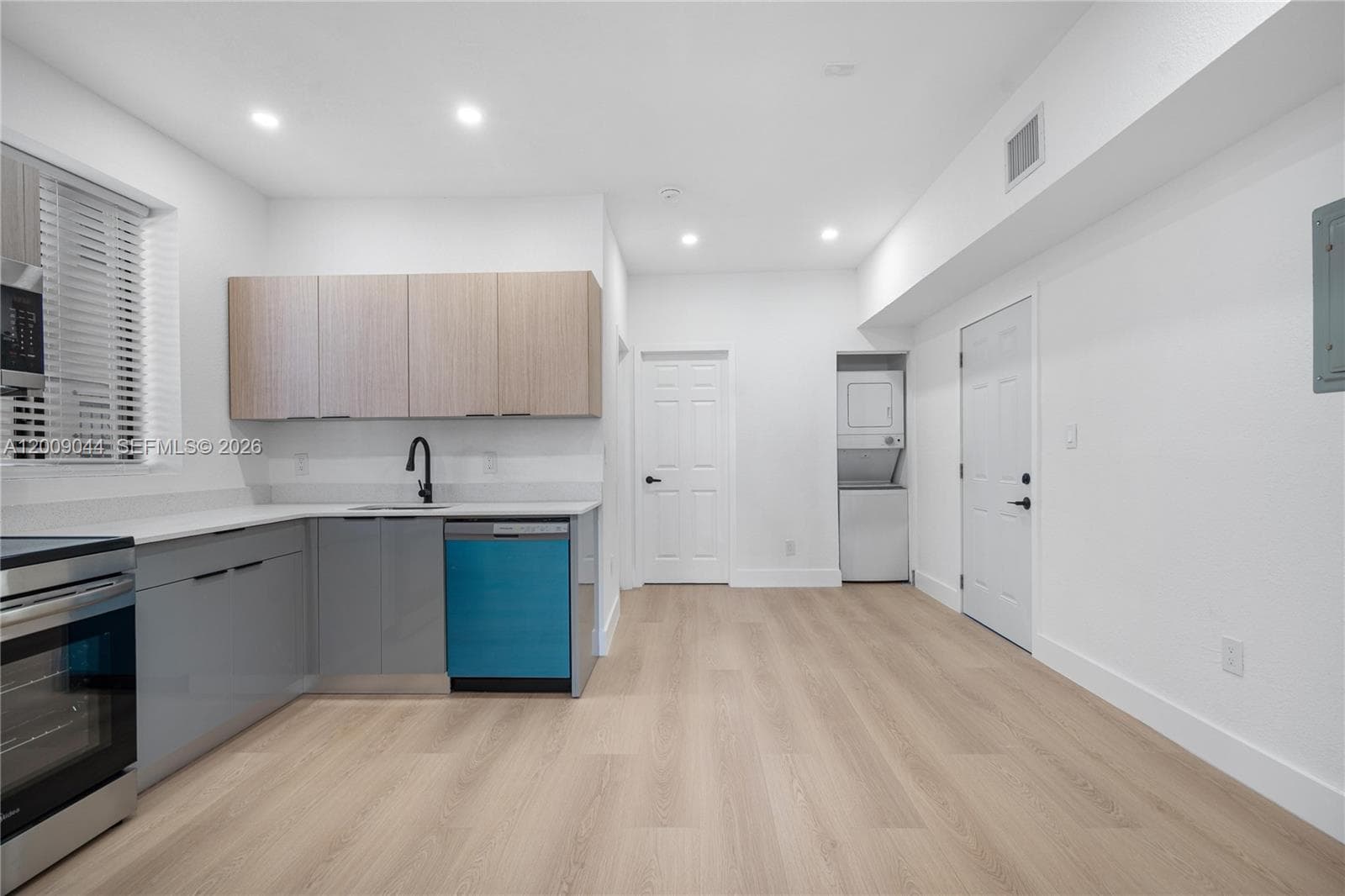 629 SW 10th Ave # 6, Miami FL 33130 — 8