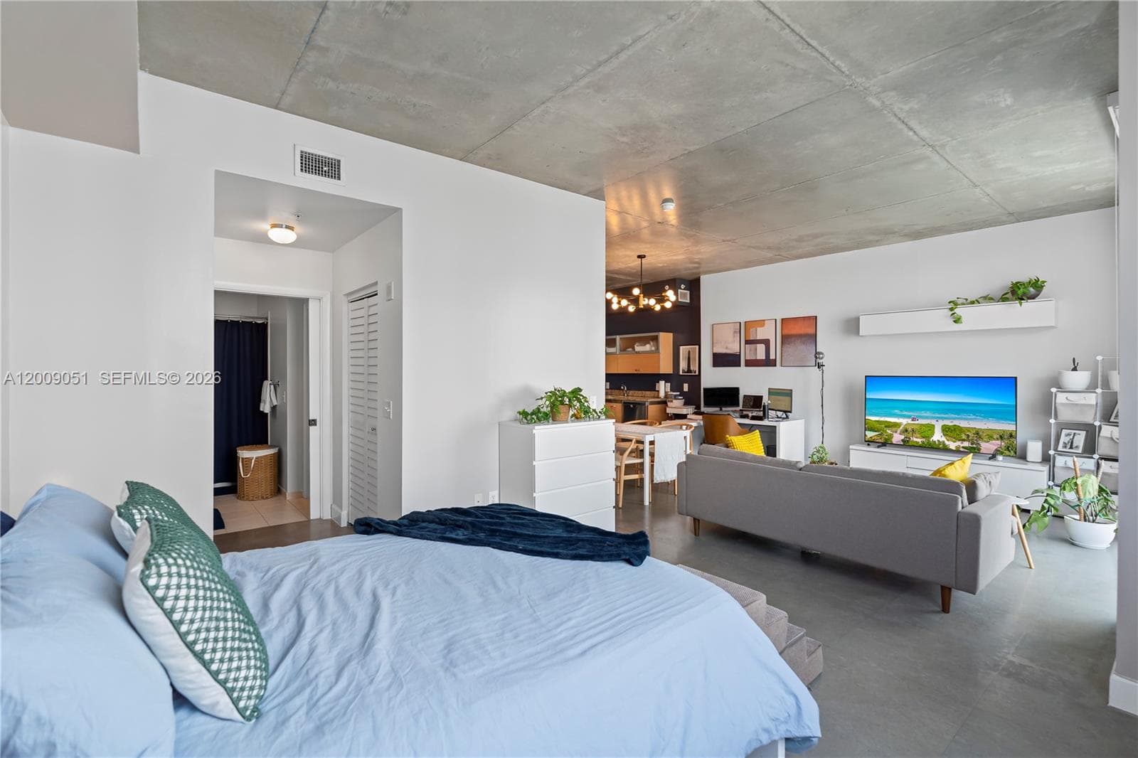 2275 Biscayne Blvd # 802, Miami FL 33137 — 33
