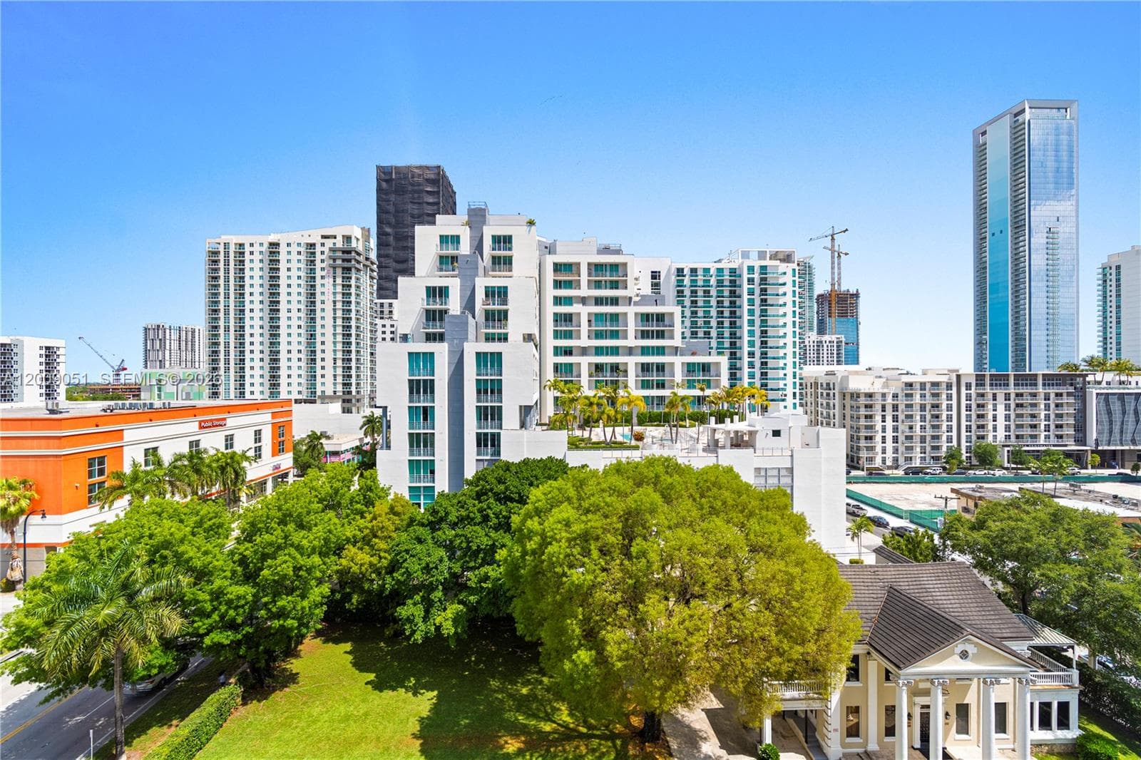 2275 Biscayne Blvd # 802, Miami FL 33137 — 29