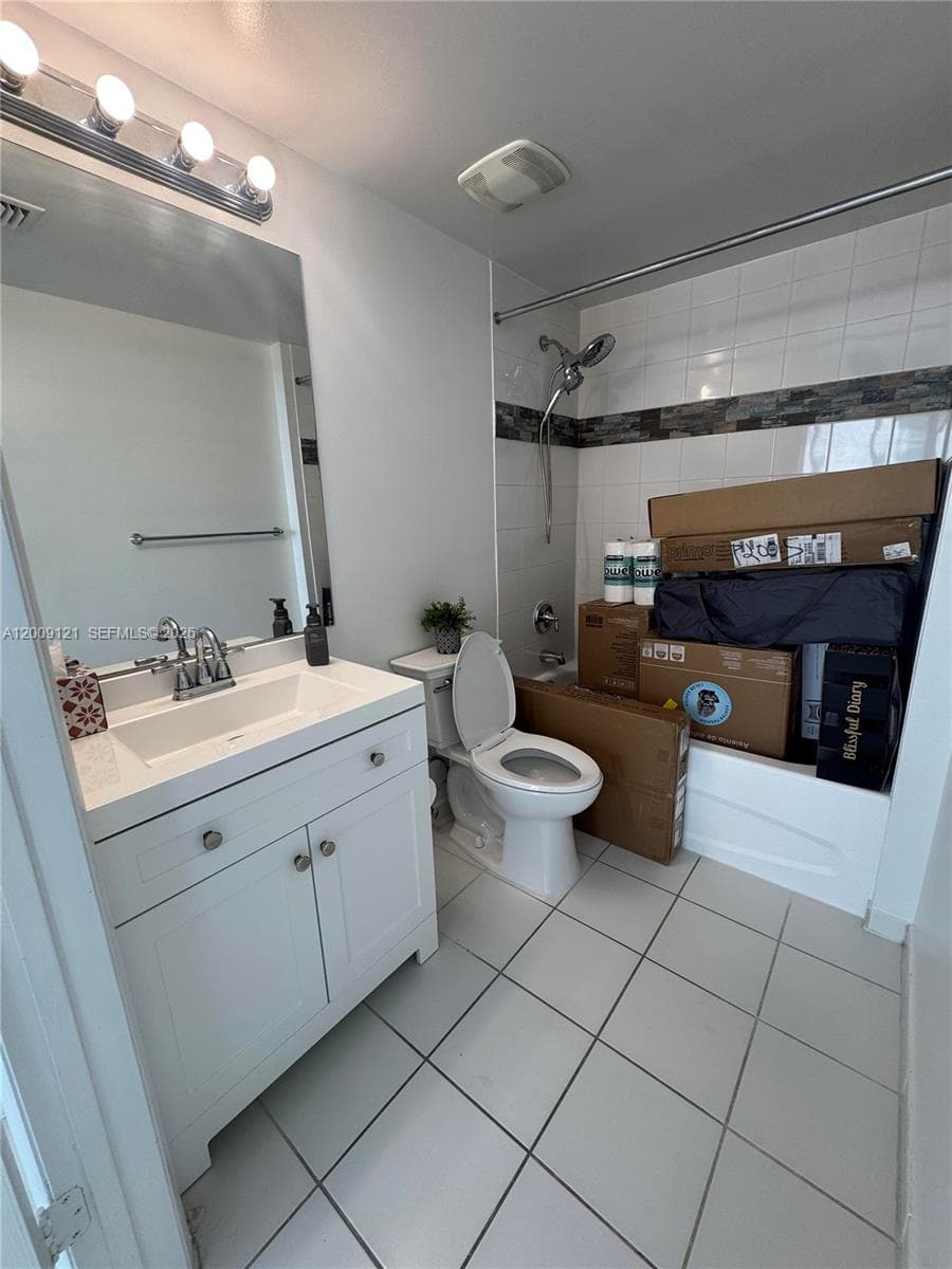 1871 NW S River Dr # 2005, Miami FL 33125 — 9