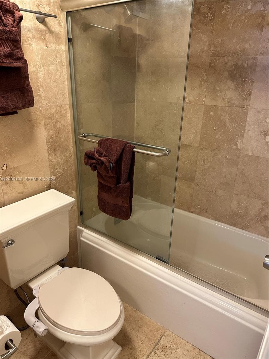 6039 Collins Ave # 1510, Miami Beach FL 33140 — 12