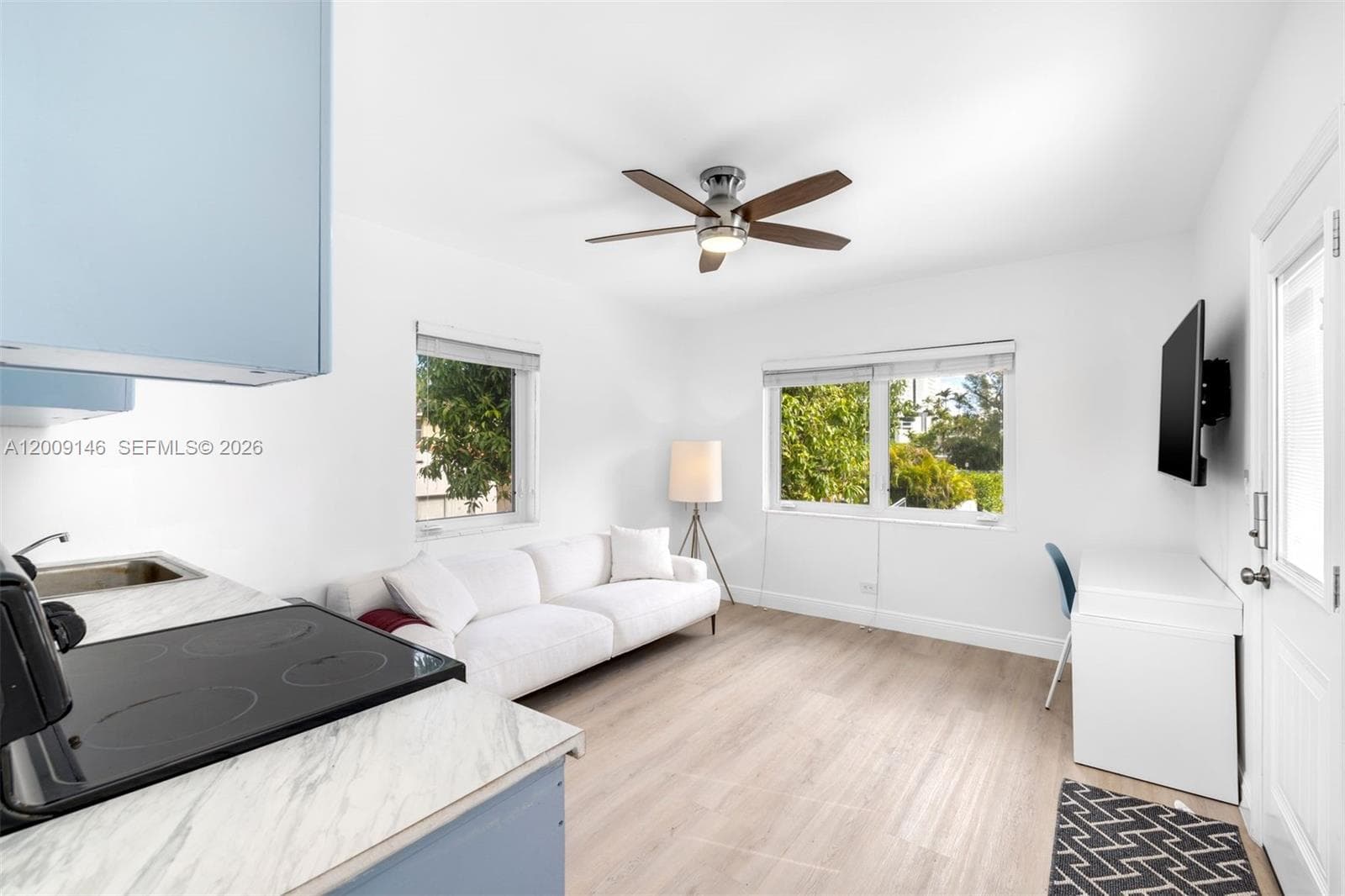 4340 Pine Tree Dr, Miami Beach FL 33140 — 25