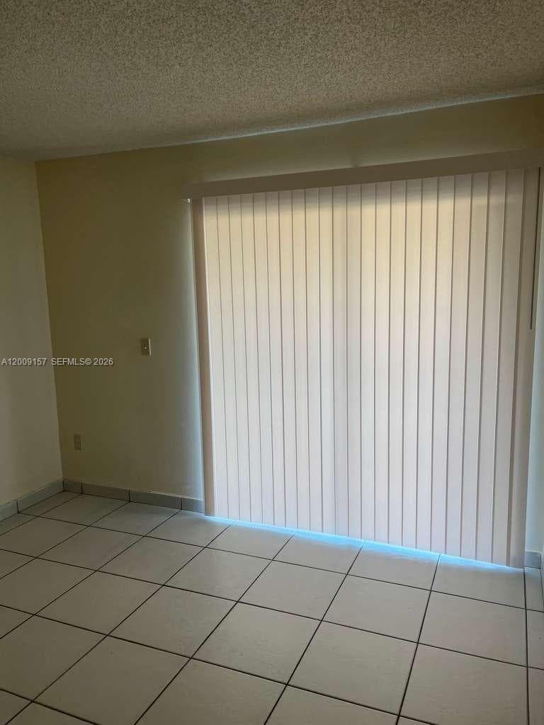 9712 Hammocks Blvd # 30, Miami FL 33196 — 2