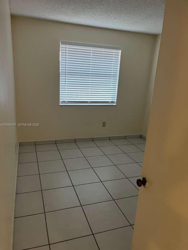 9712 Hammocks Blvd # 30, Miami FL 33196 — 7