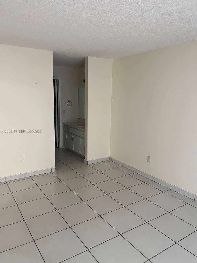 9712 Hammocks Blvd # 30, Miami FL 33196 — 3