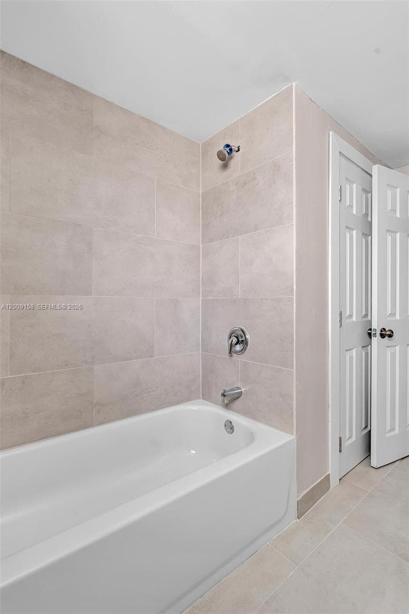1165 Marseille Dr # 9, Miami Beach FL 33141 — 29
