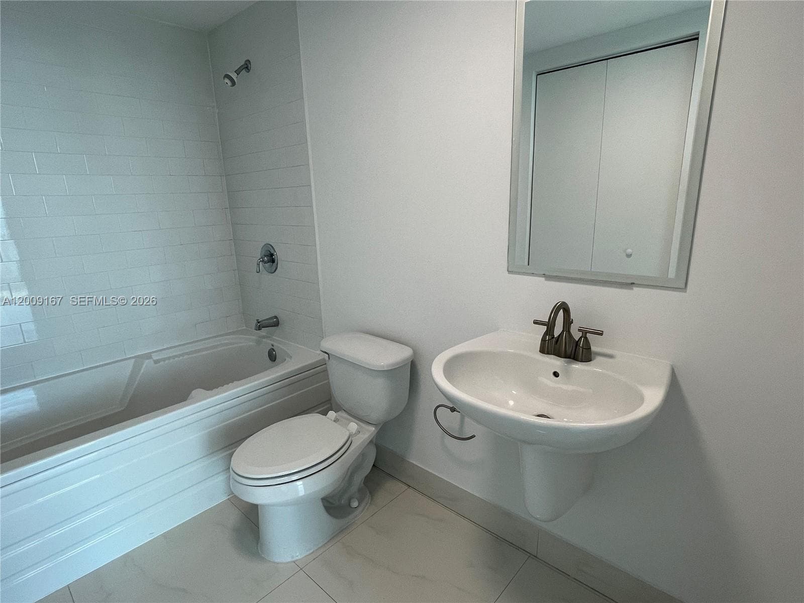 690 SW 1st Ct # 3115, Miami FL 33130 — 23