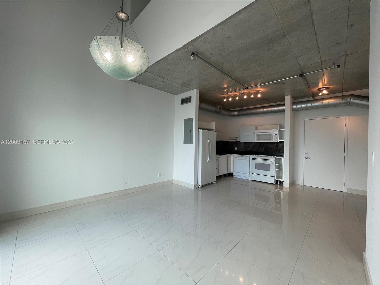 690 SW 1st Ct # 3115, Miami FL 33130 — 20