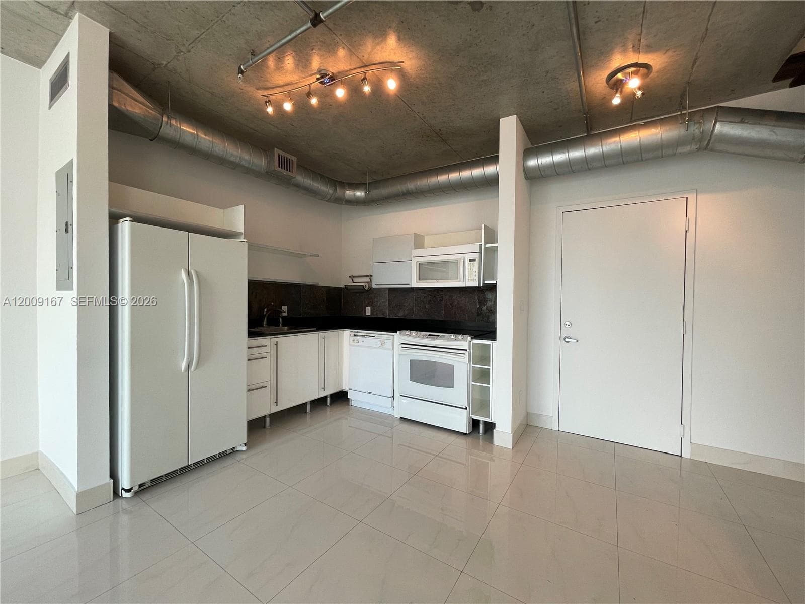 690 SW 1st Ct # 3115, Miami FL 33130 — 10