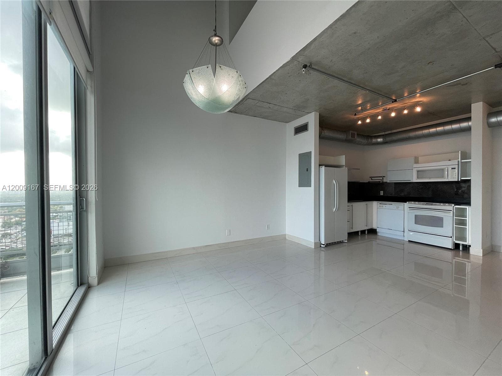 690 SW 1st Ct # 3115, Miami FL 33130 — 15